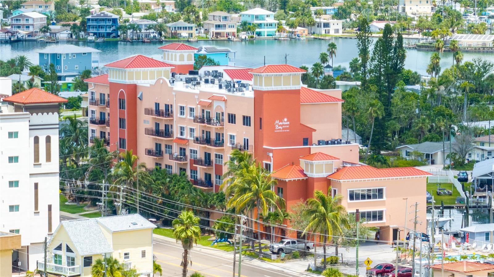 Madeira Bay II recently upgraded to a new metal roof in 2025.