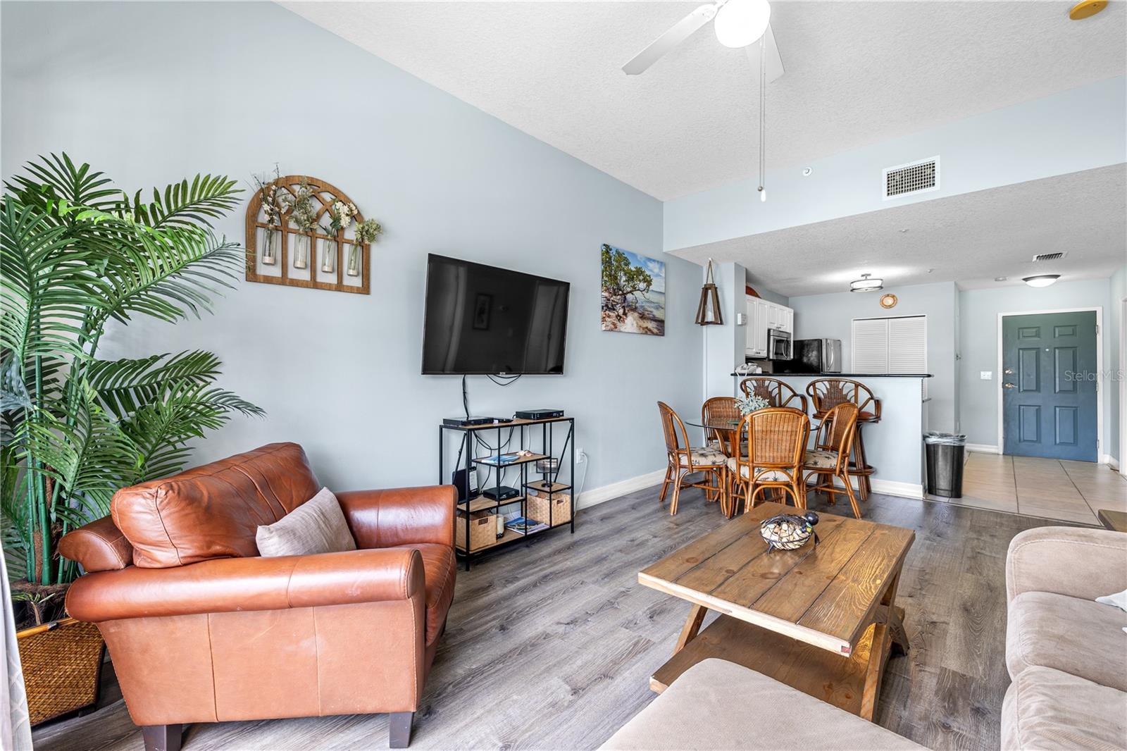 Beautifully furnished