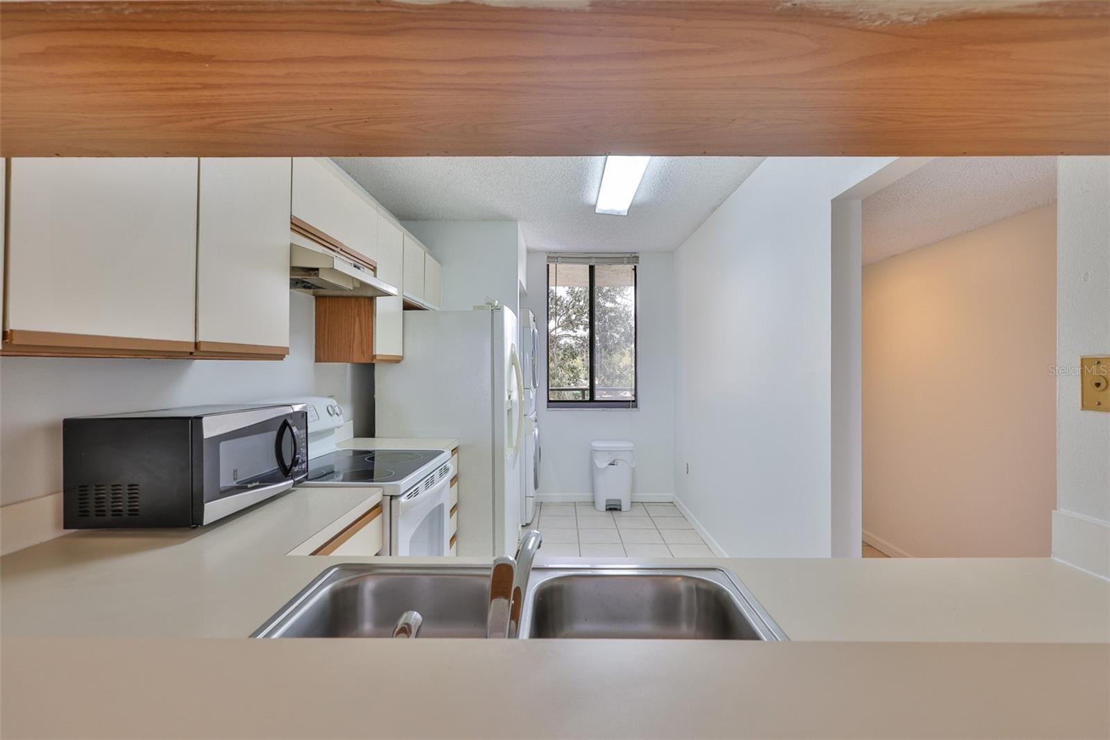 Pass Through to dining area