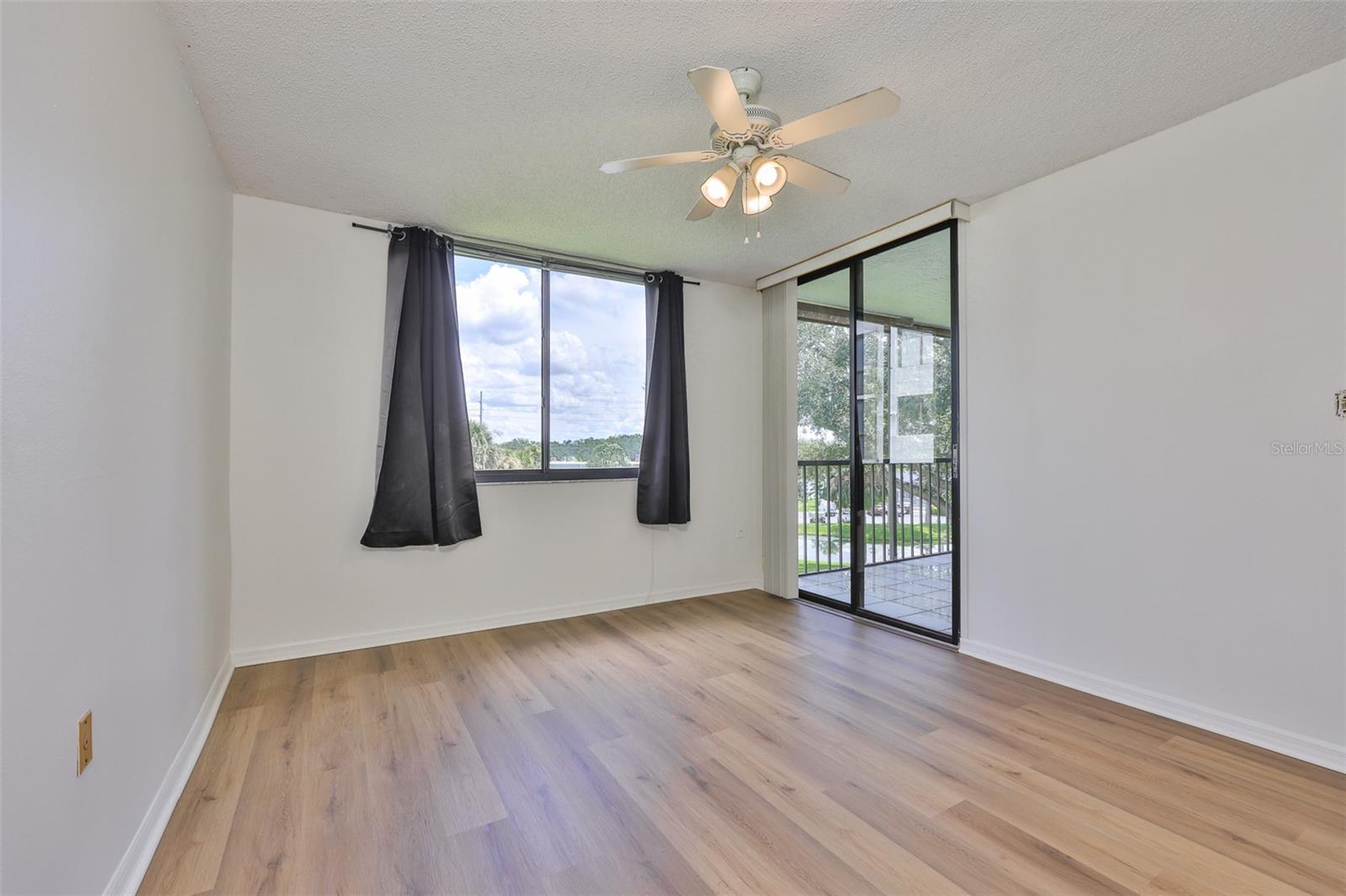 Master Bedroom, access to the screened patio