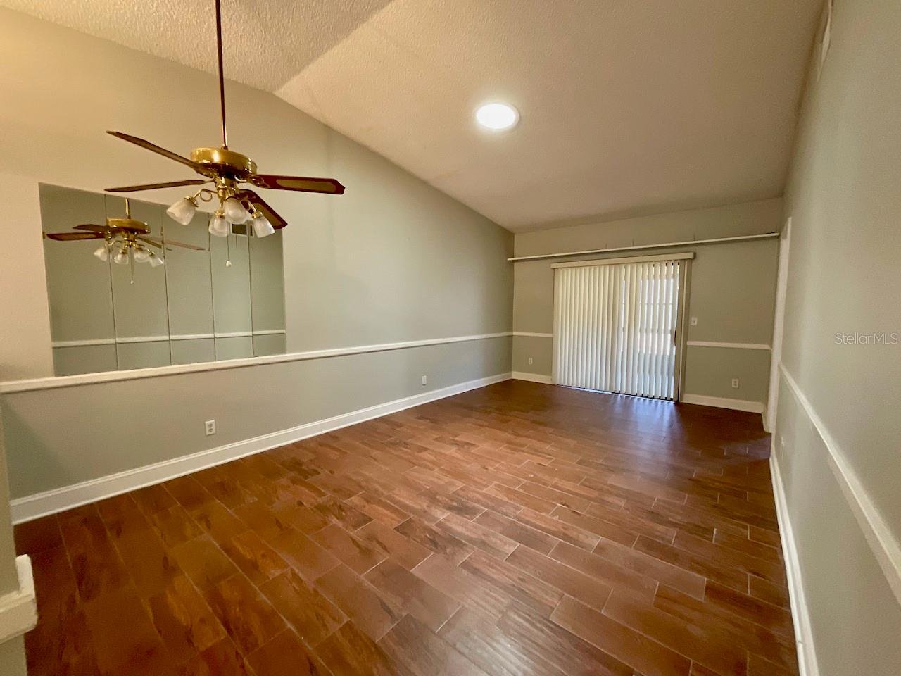 8-Combo living, dining room