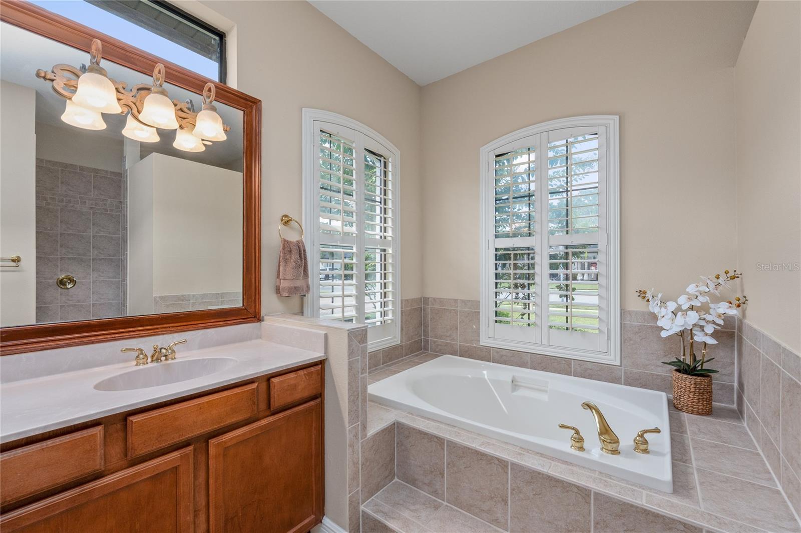 Wash the stress of the day away in this tub