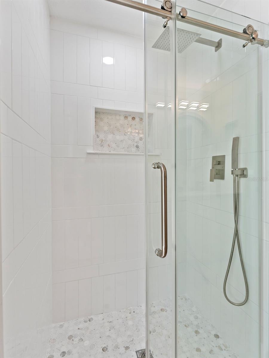 Pool/ Hall Shower