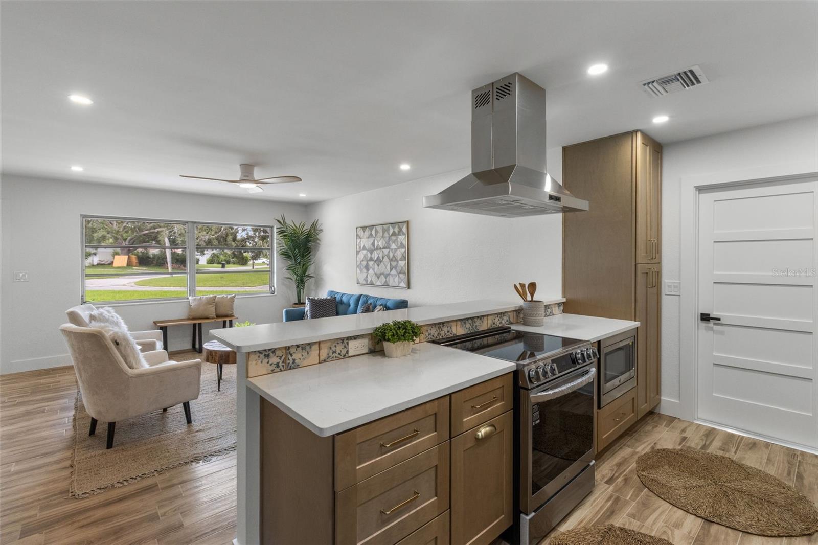 Kitchen/Living Room