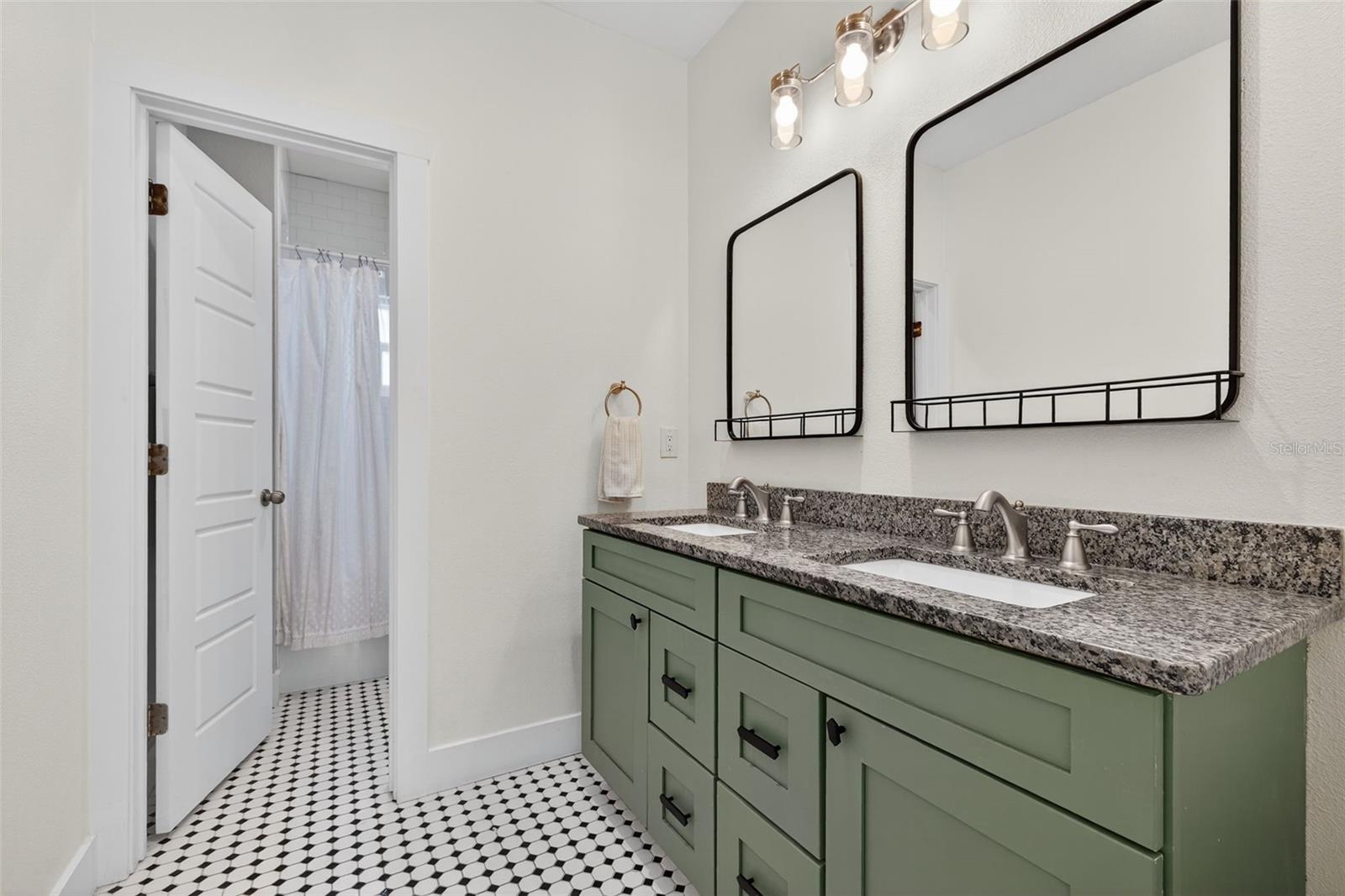 Upstairs hall bath