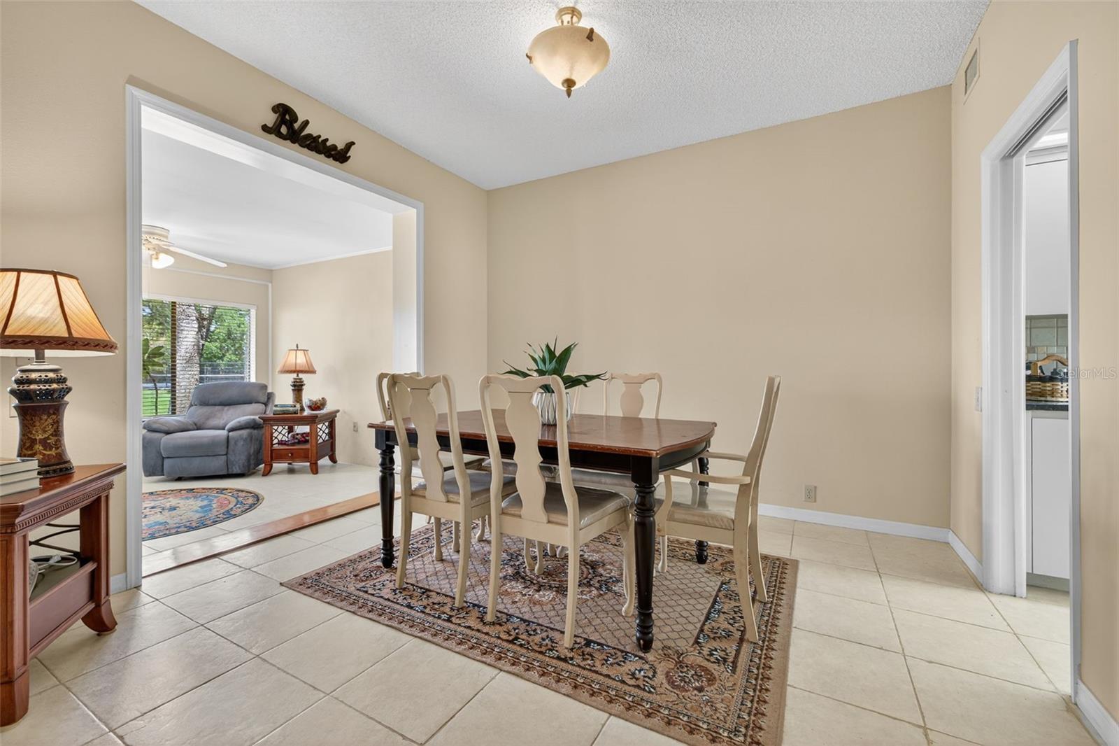 Sun room/bonus room