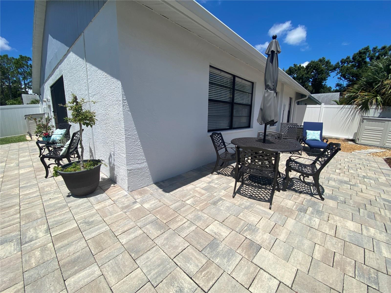 L shaped patio