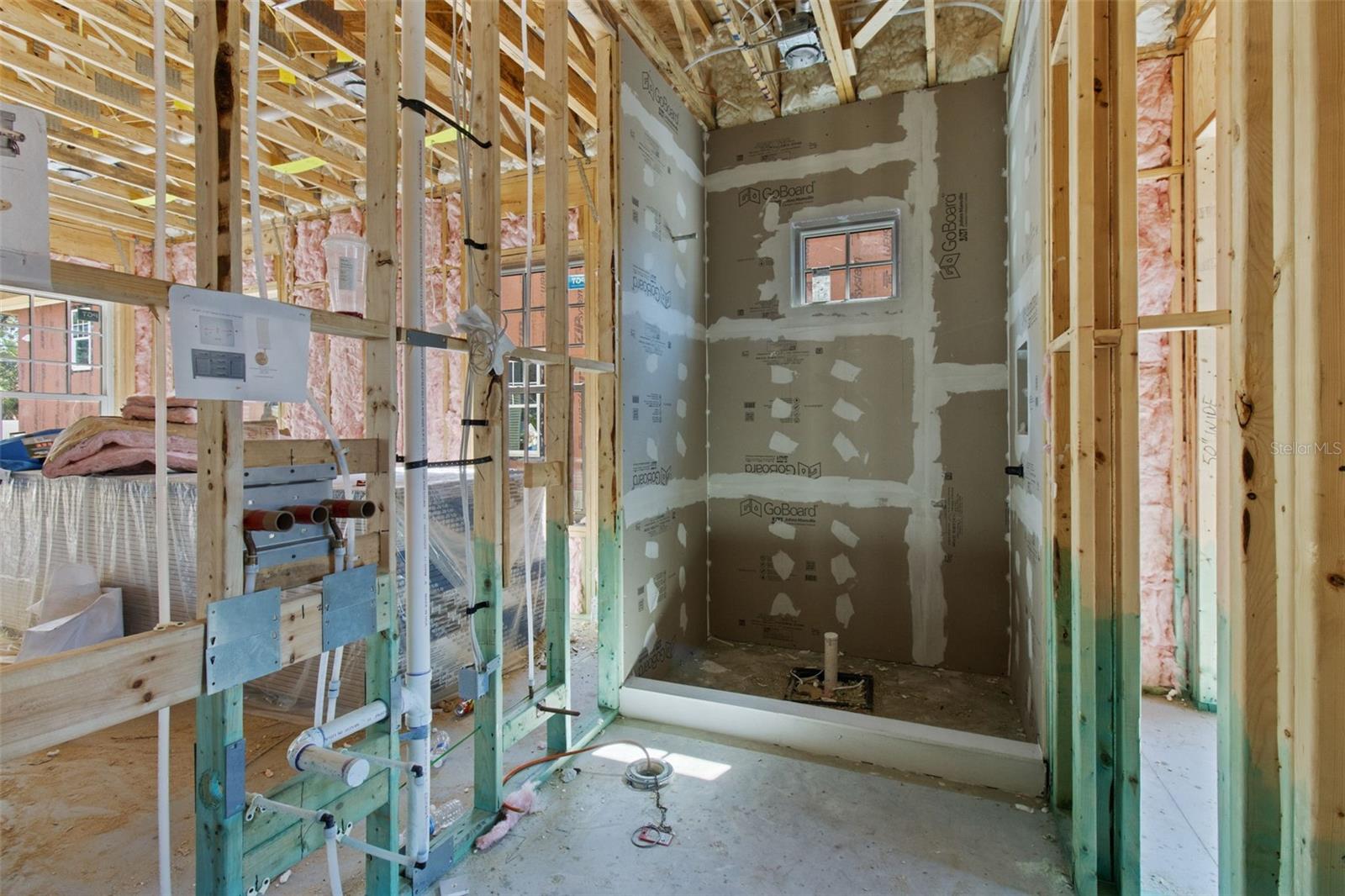 1st Floor Bath
