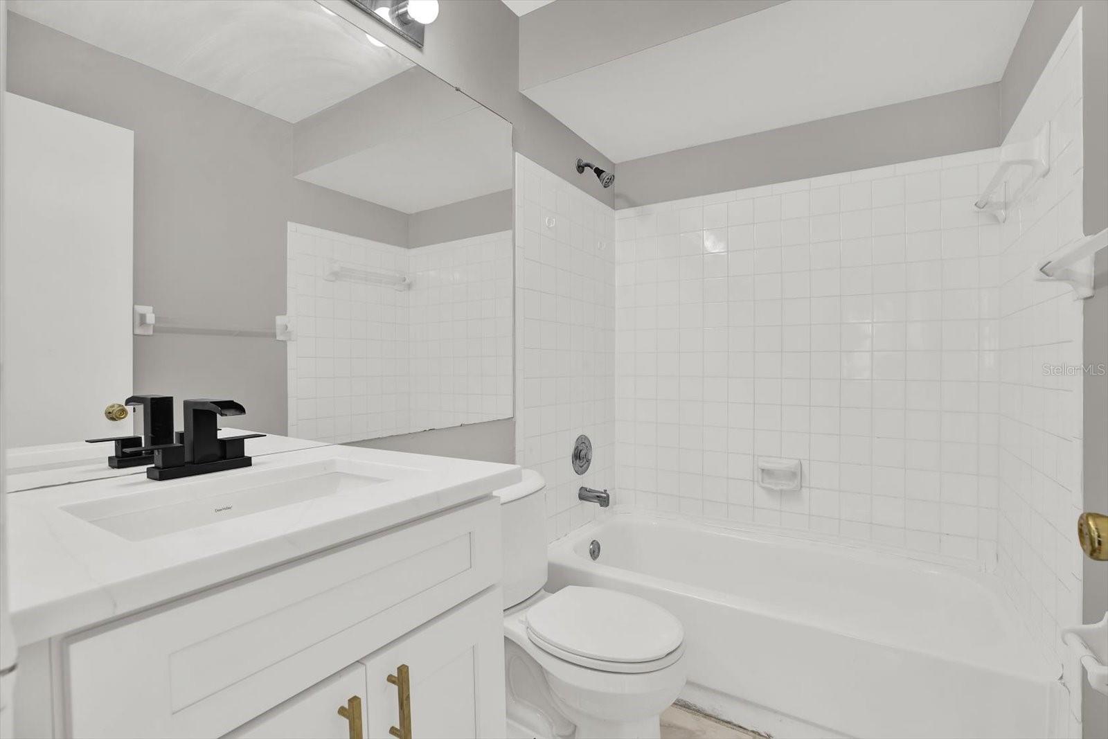 2nd bathroom
