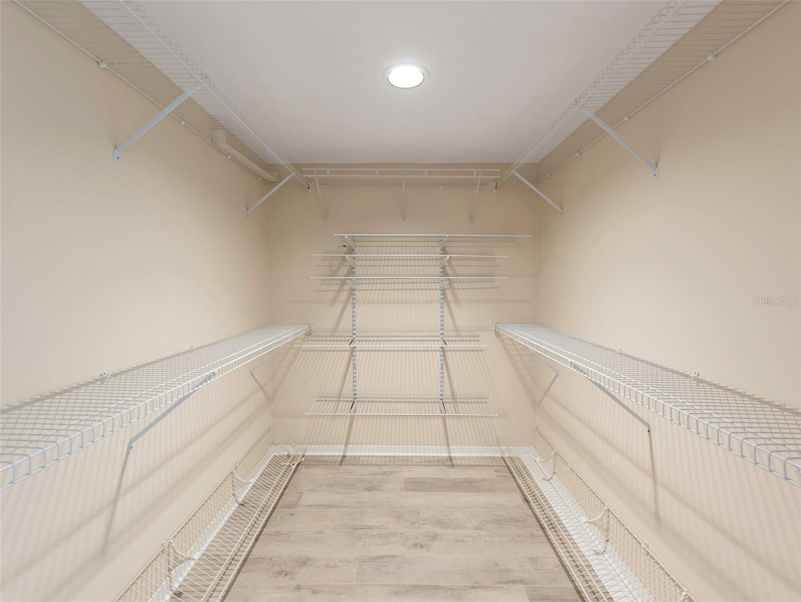 Master Bedroom - Closet