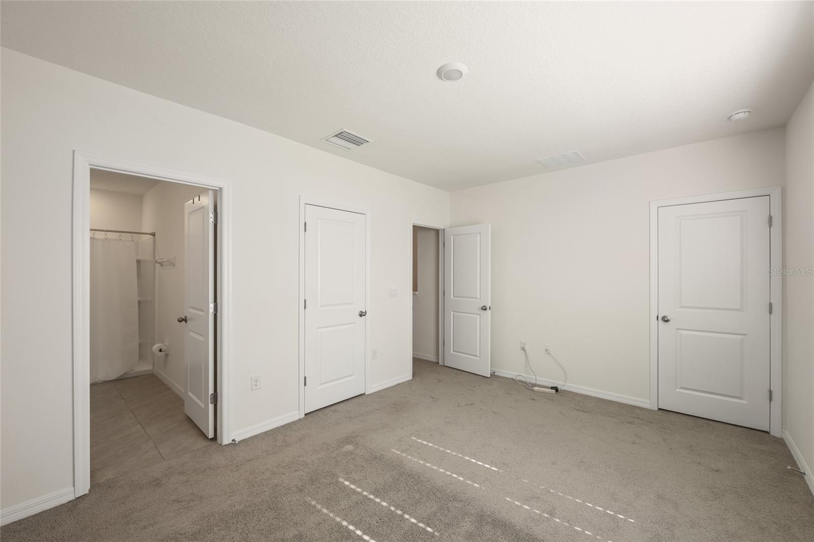 Primary Bedroom w/en suite bathroom