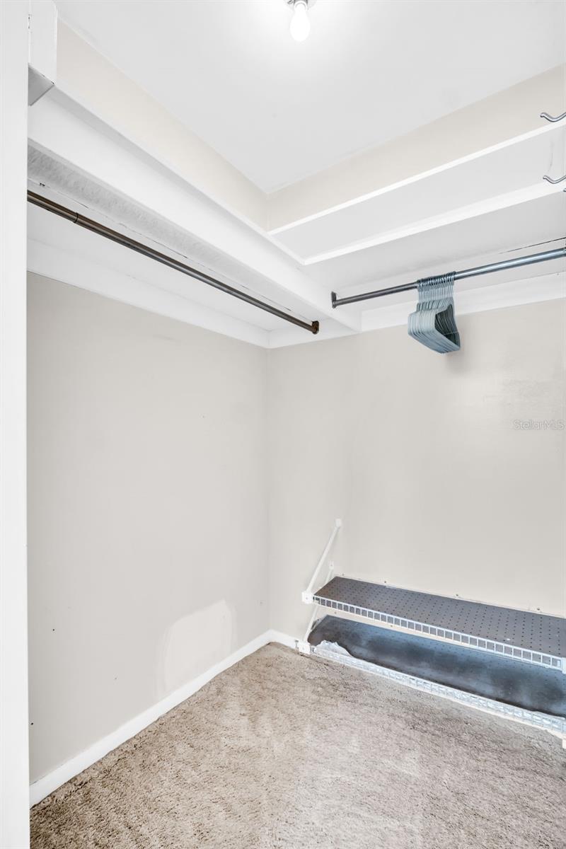 Walk-in Closet