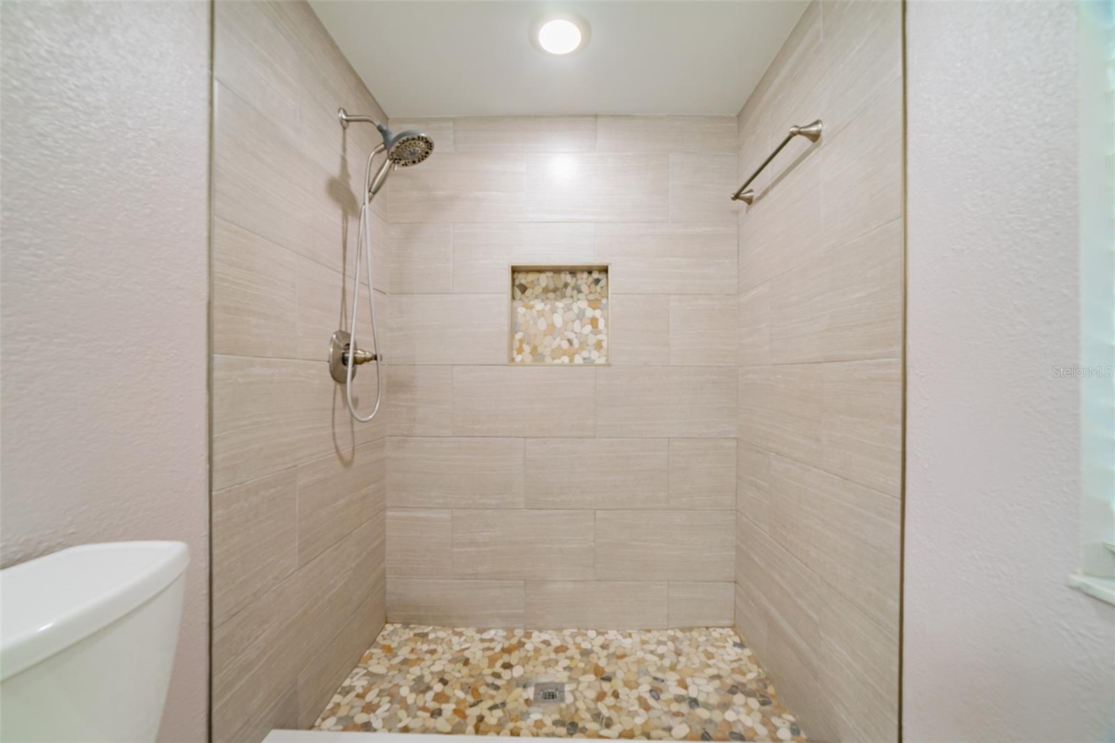 Master Walk In Shower