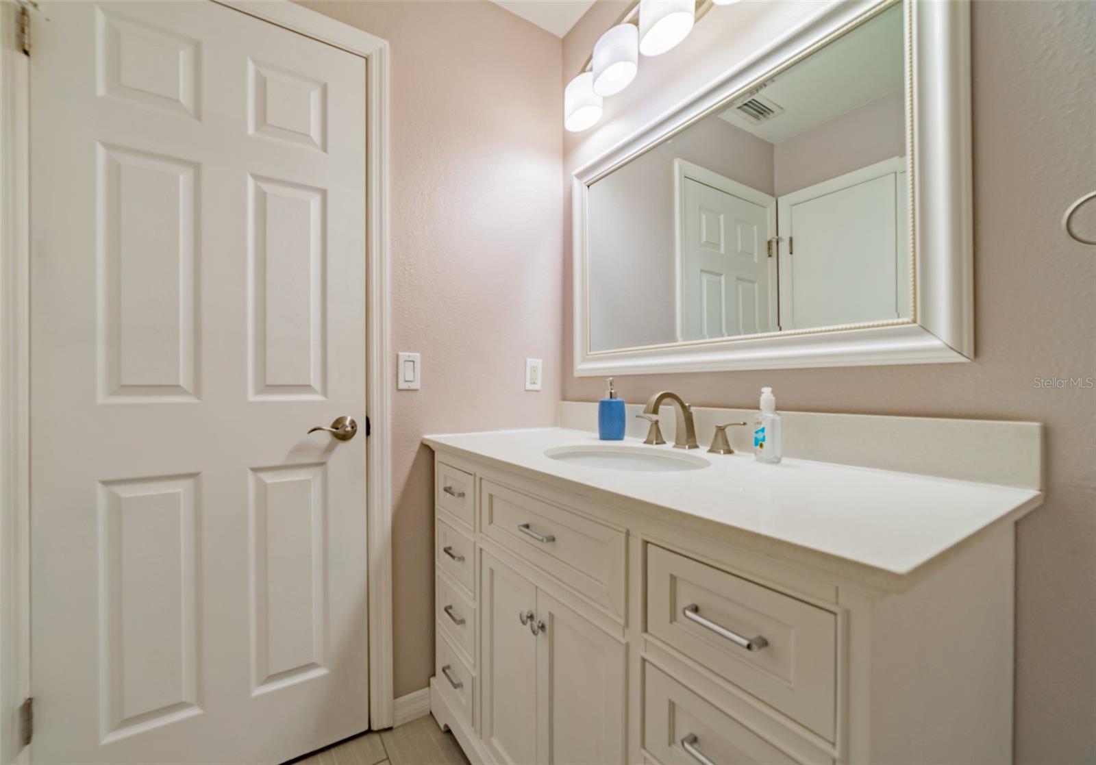 Guest Bath Vanity