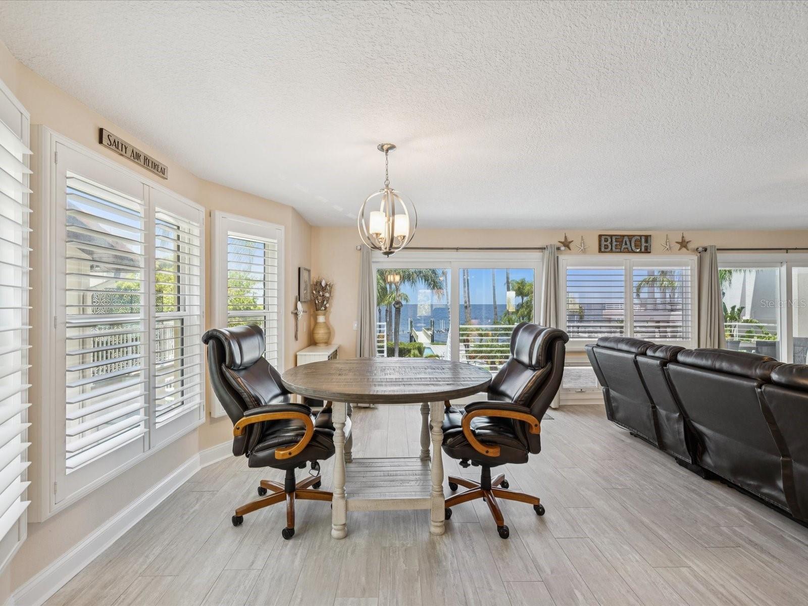 Watch virtual tour for more details