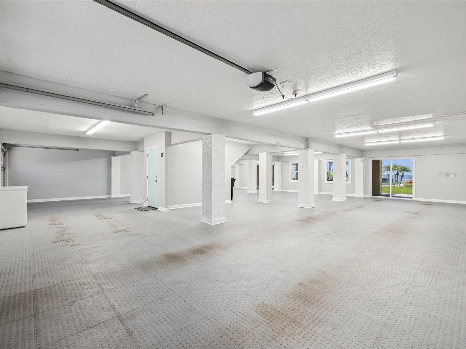 Climate Controlled 8 Car Garage