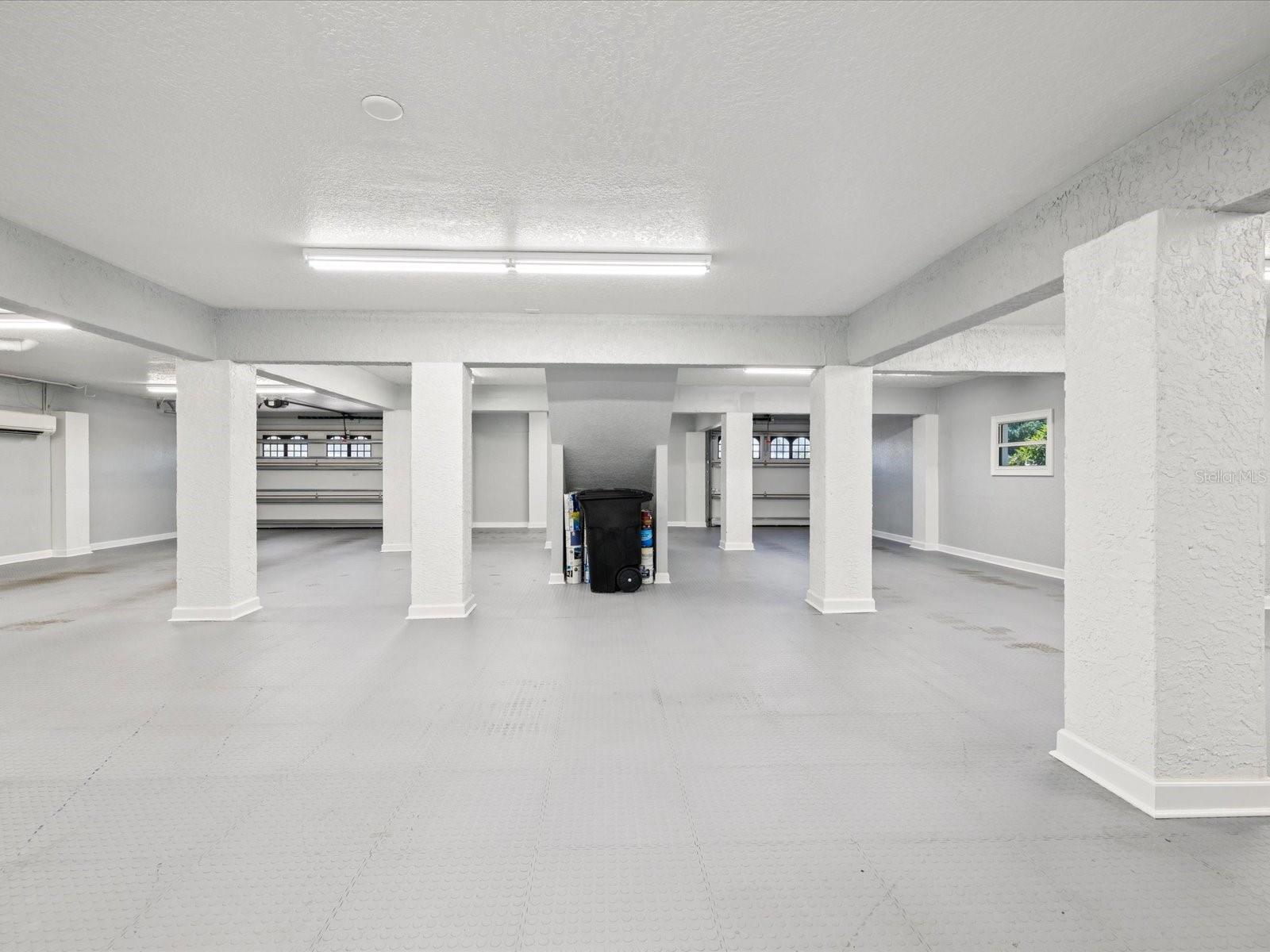 8 Car Garage