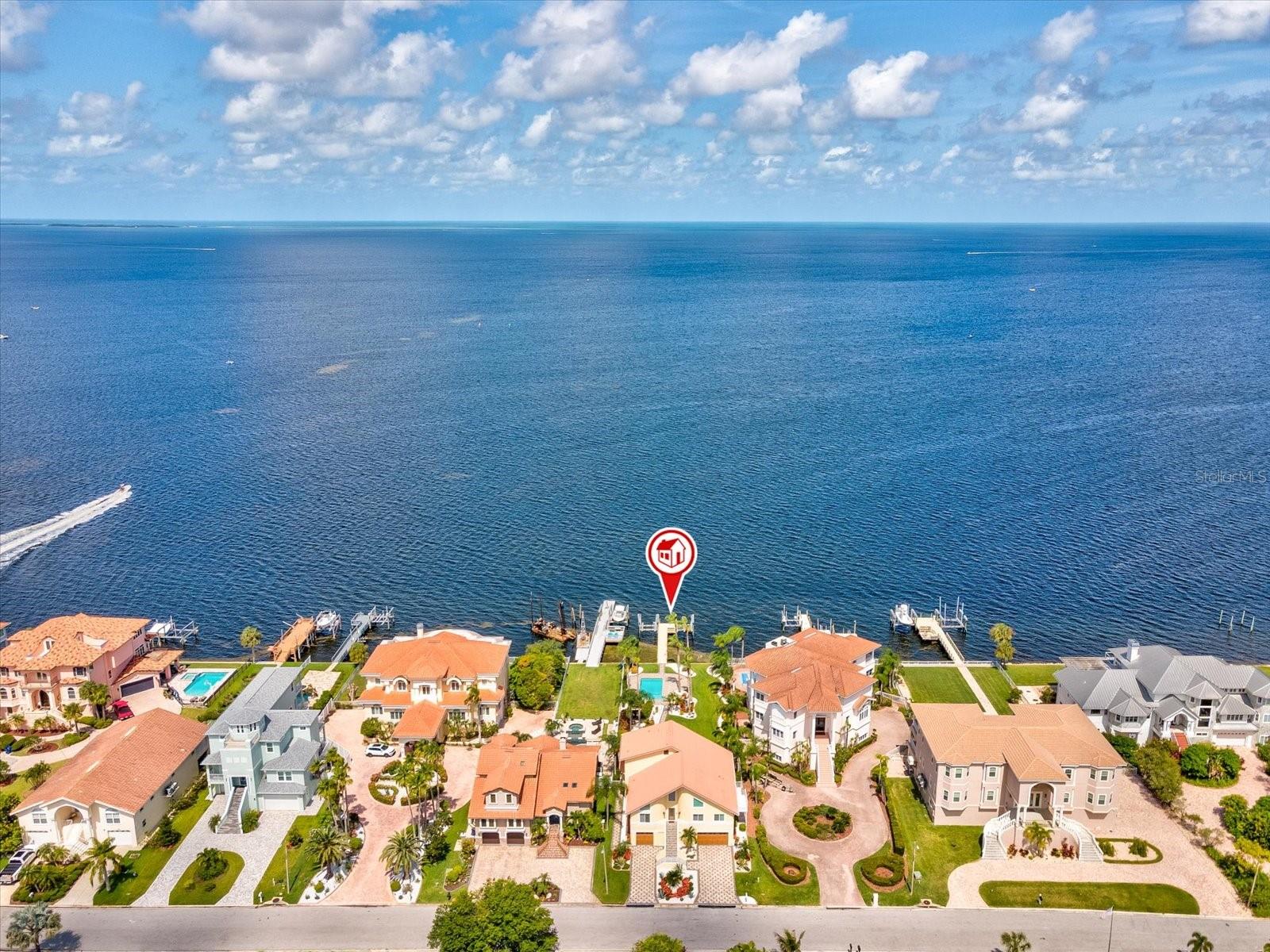 Watch virtual tour for more details