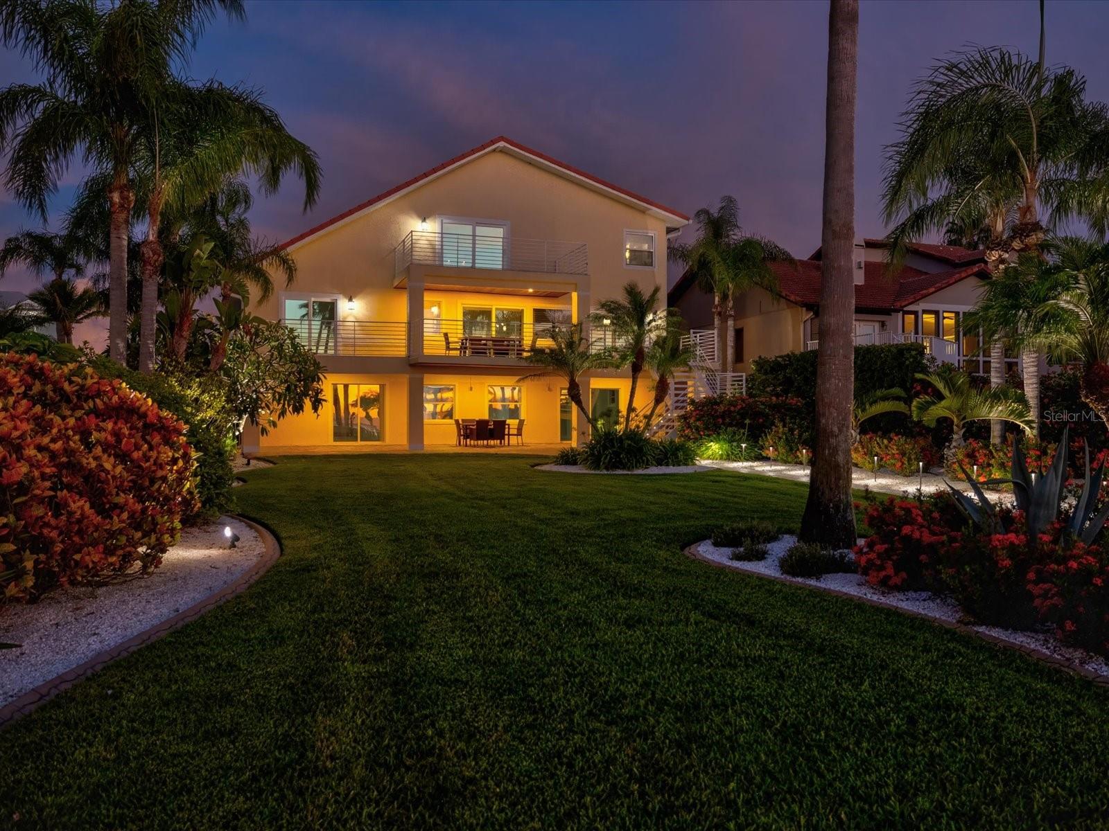 Watch virtual tour for more details