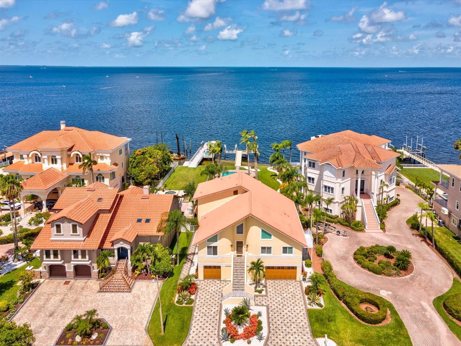 Watch virtual tour for more details
