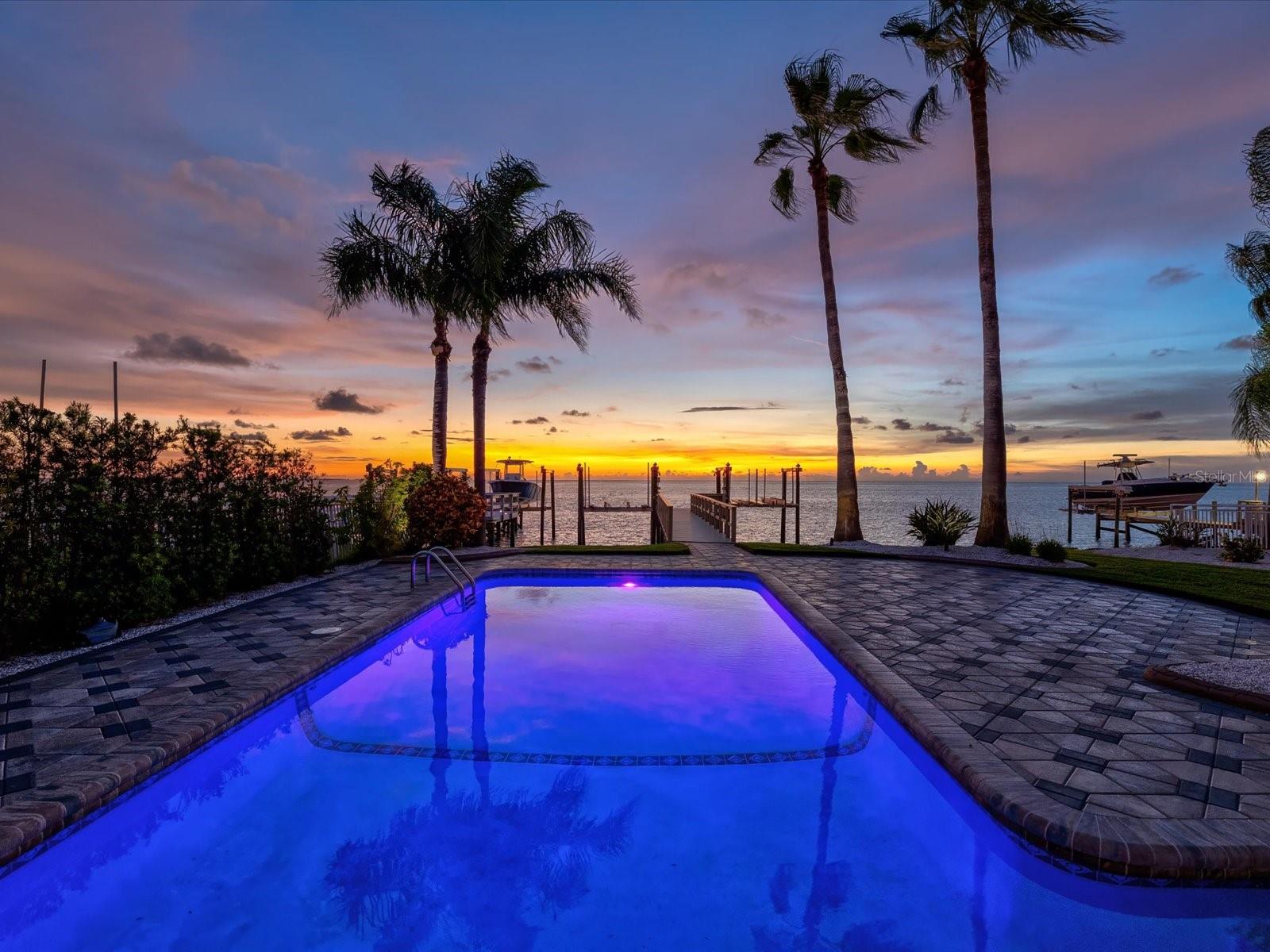 Watch virtual tour for more details