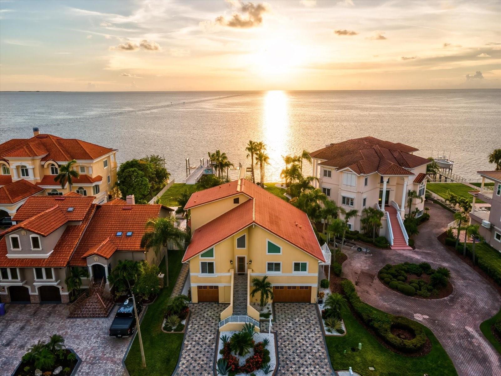 Watch virtual tour for more details