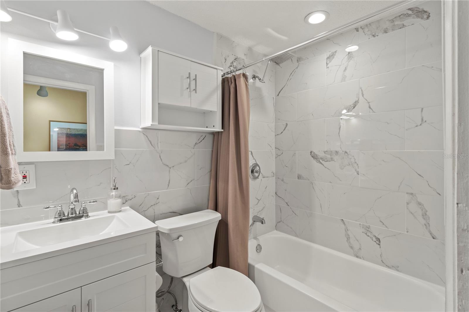 Main Bathroom