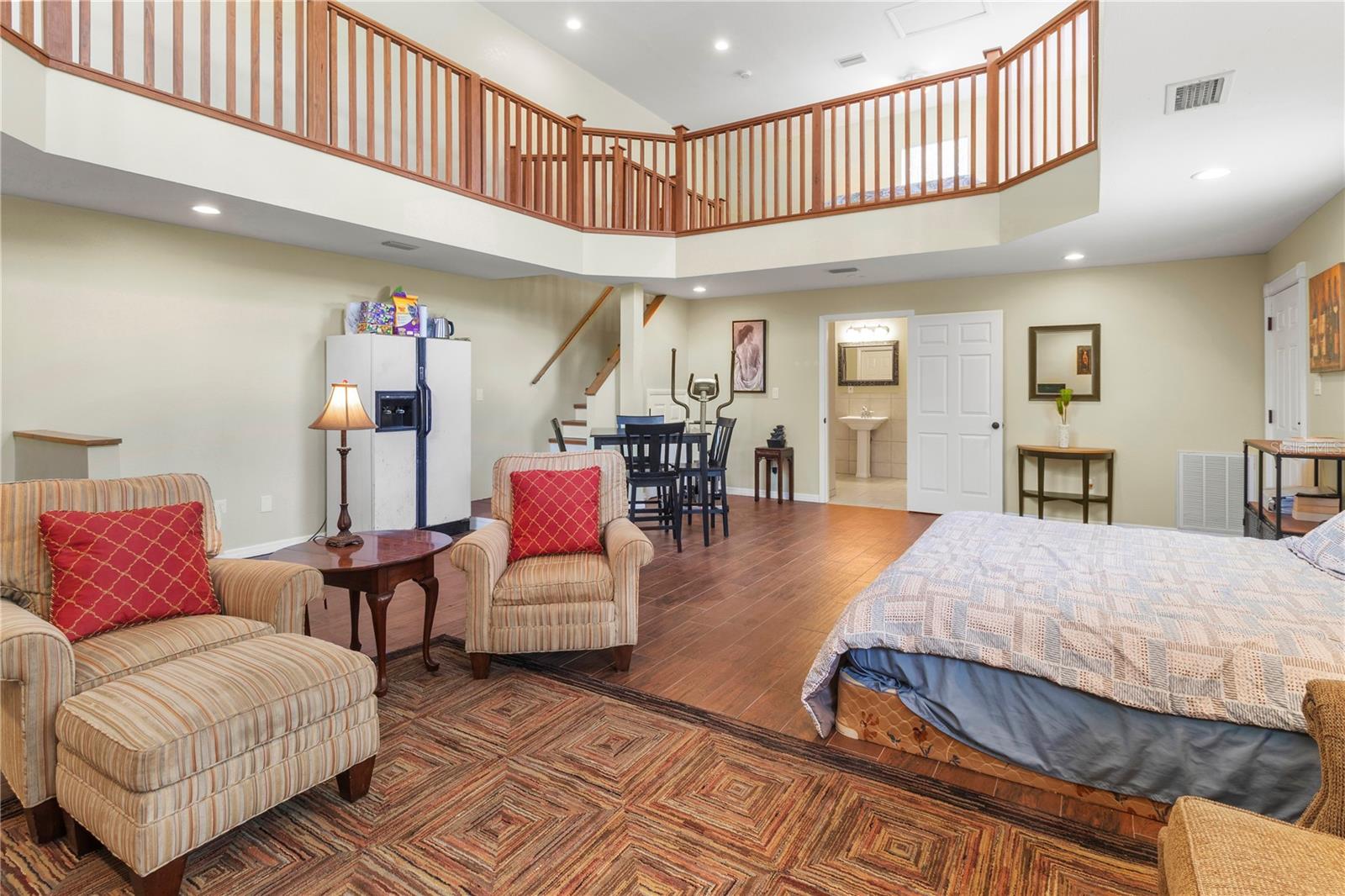 Room for a kitchenette, dining table, living room and bedroom. Has a full ensuite bathroom and a private entrance to the side yard.