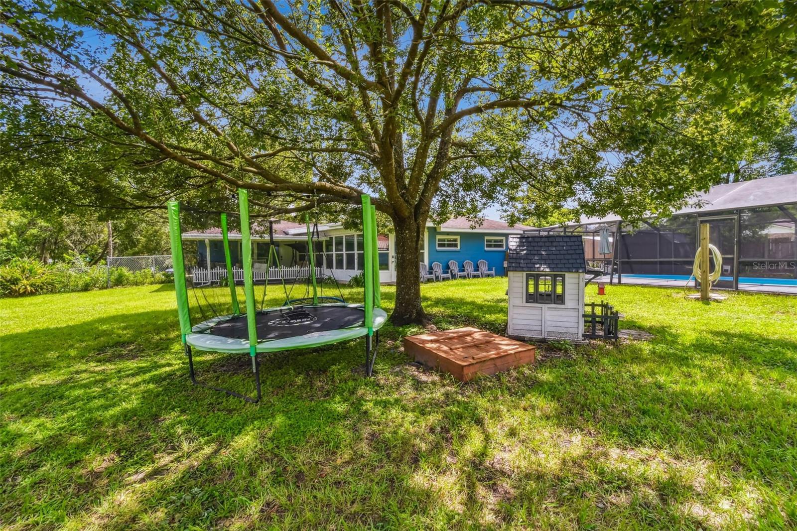 On those hot summer days, it's nice to have some shade to play in!