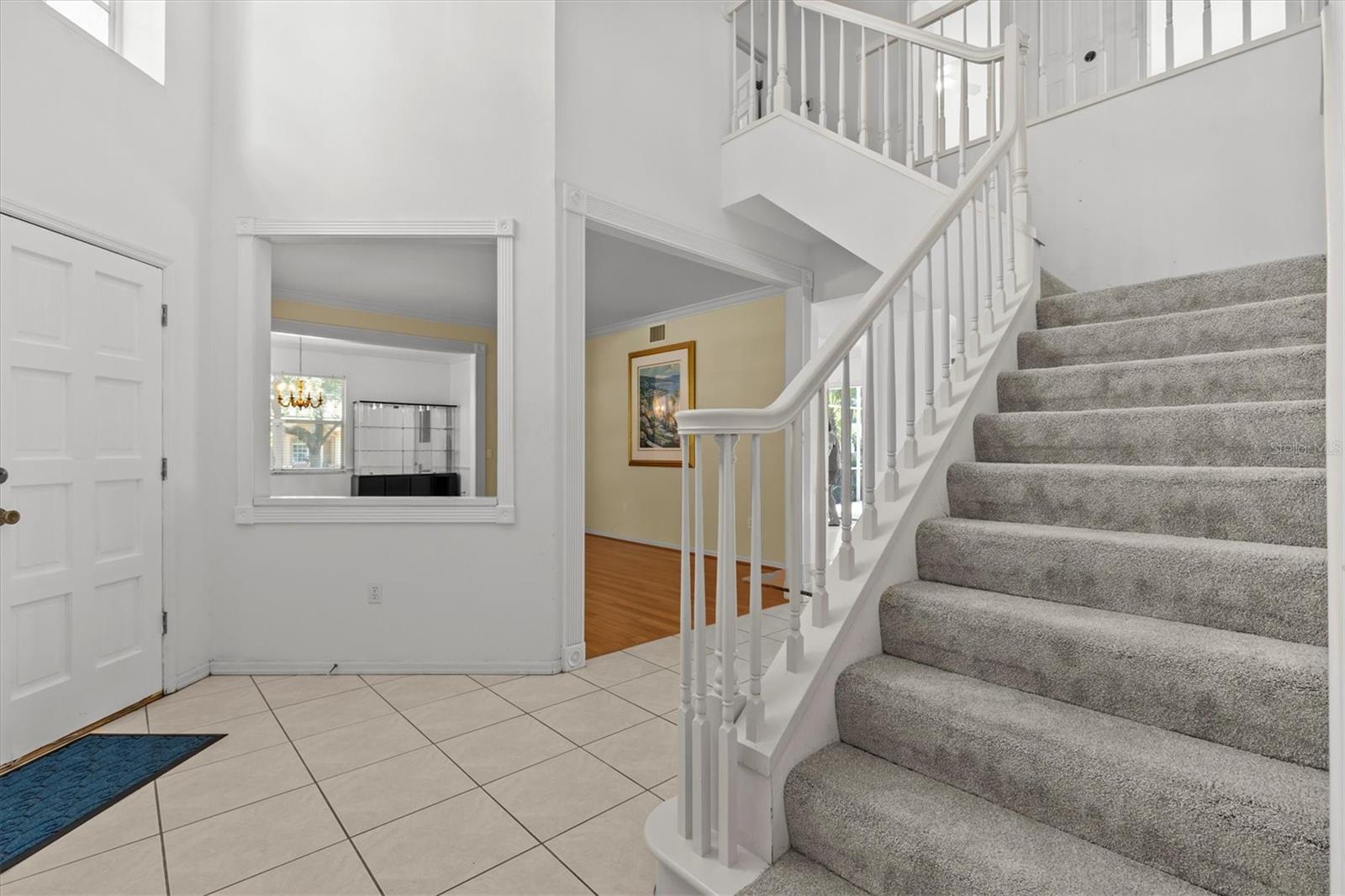 staircase to 2nd story