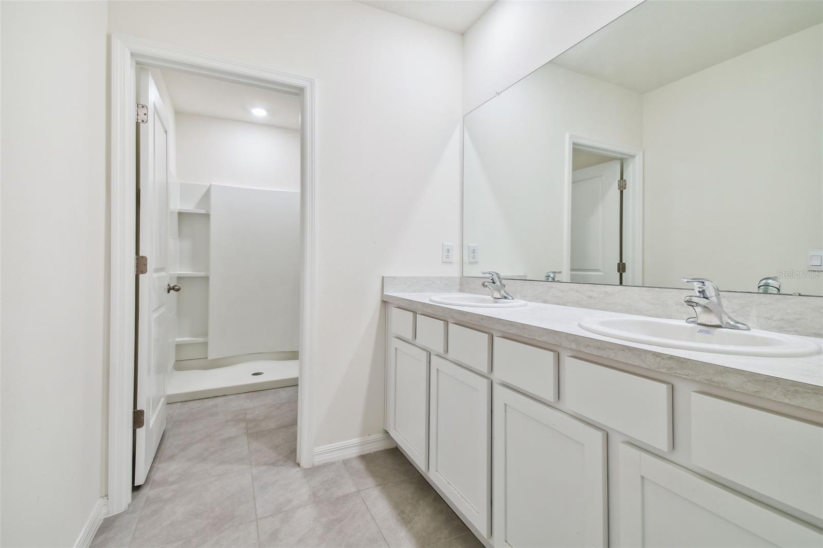 En Suite Bathroom