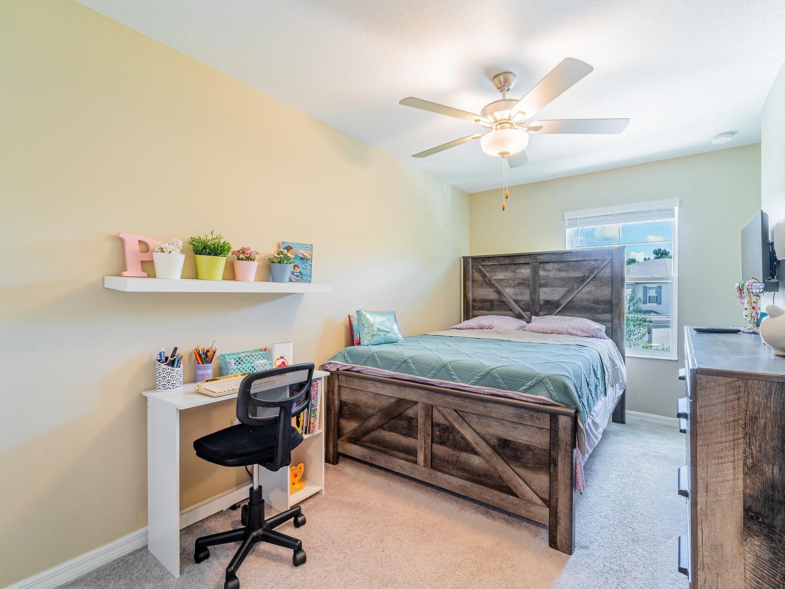 BEDROOM 2