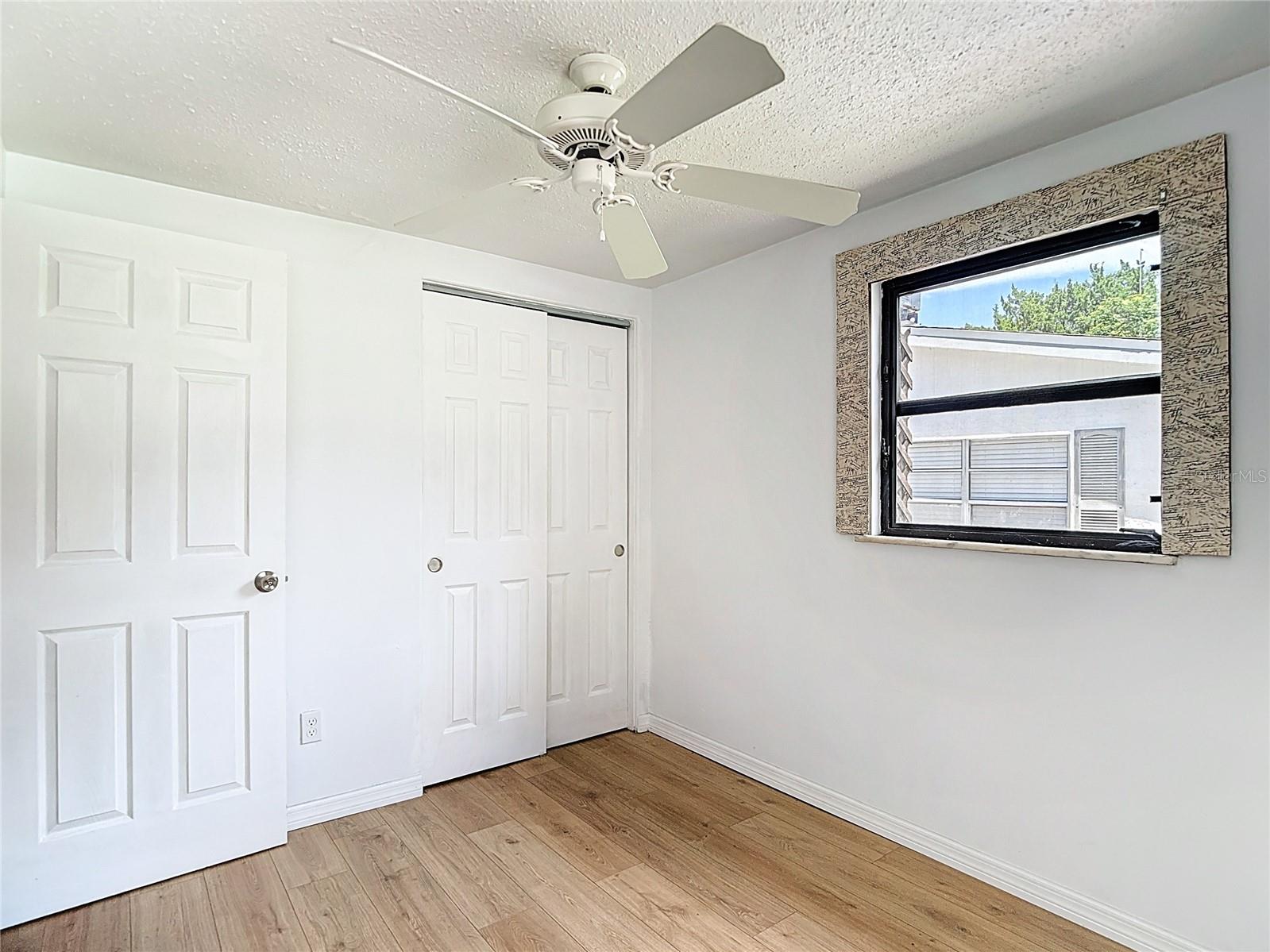 2nd bedroom