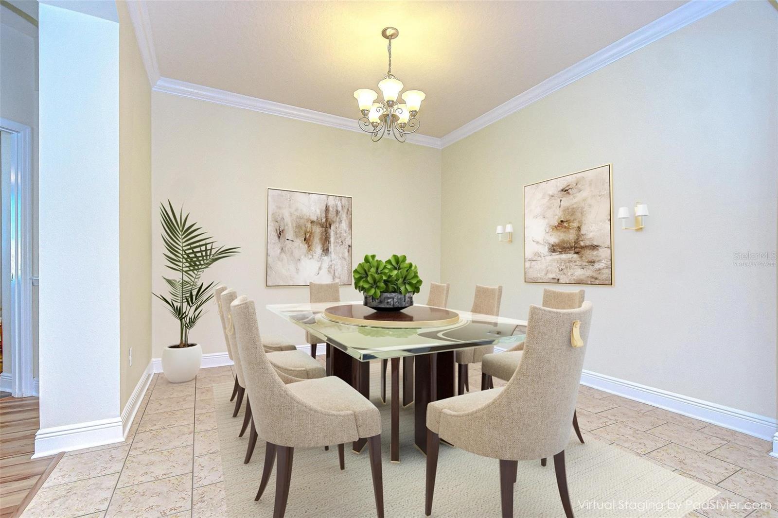 VIRTUALLY STAGED DINING ROOM