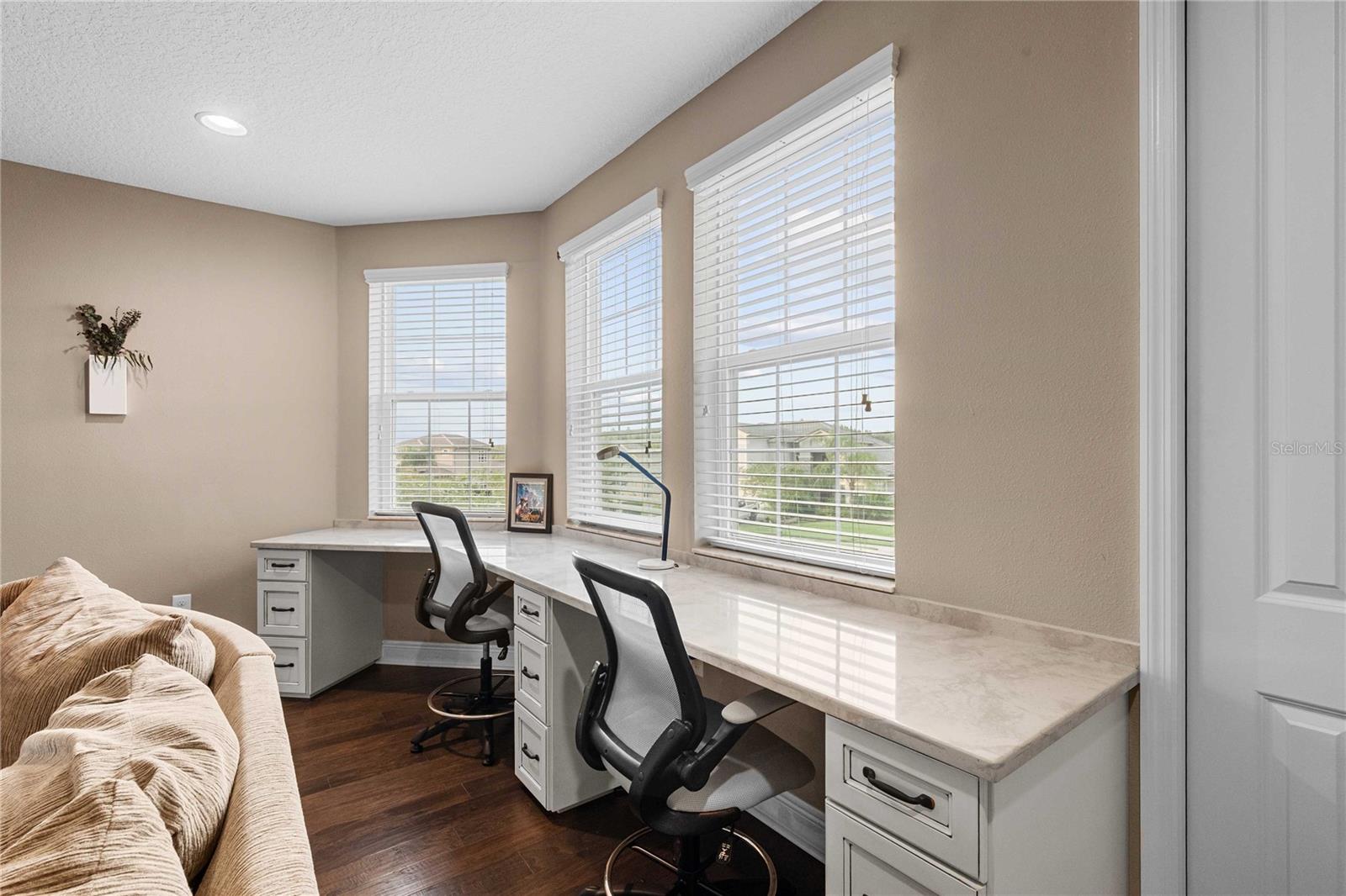 Built in desk