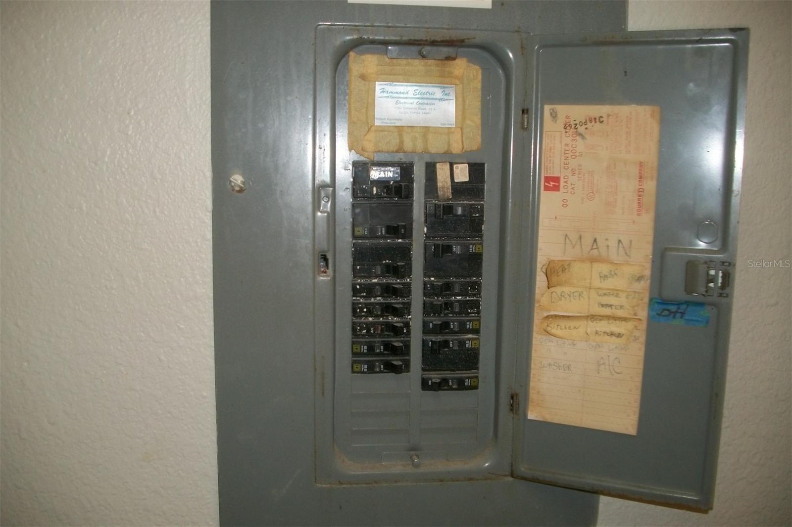 TB8419553