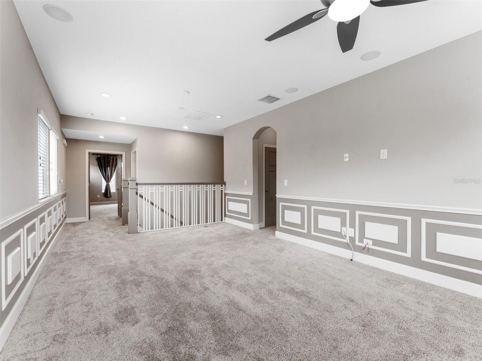 Upstairs Spacious Loft!