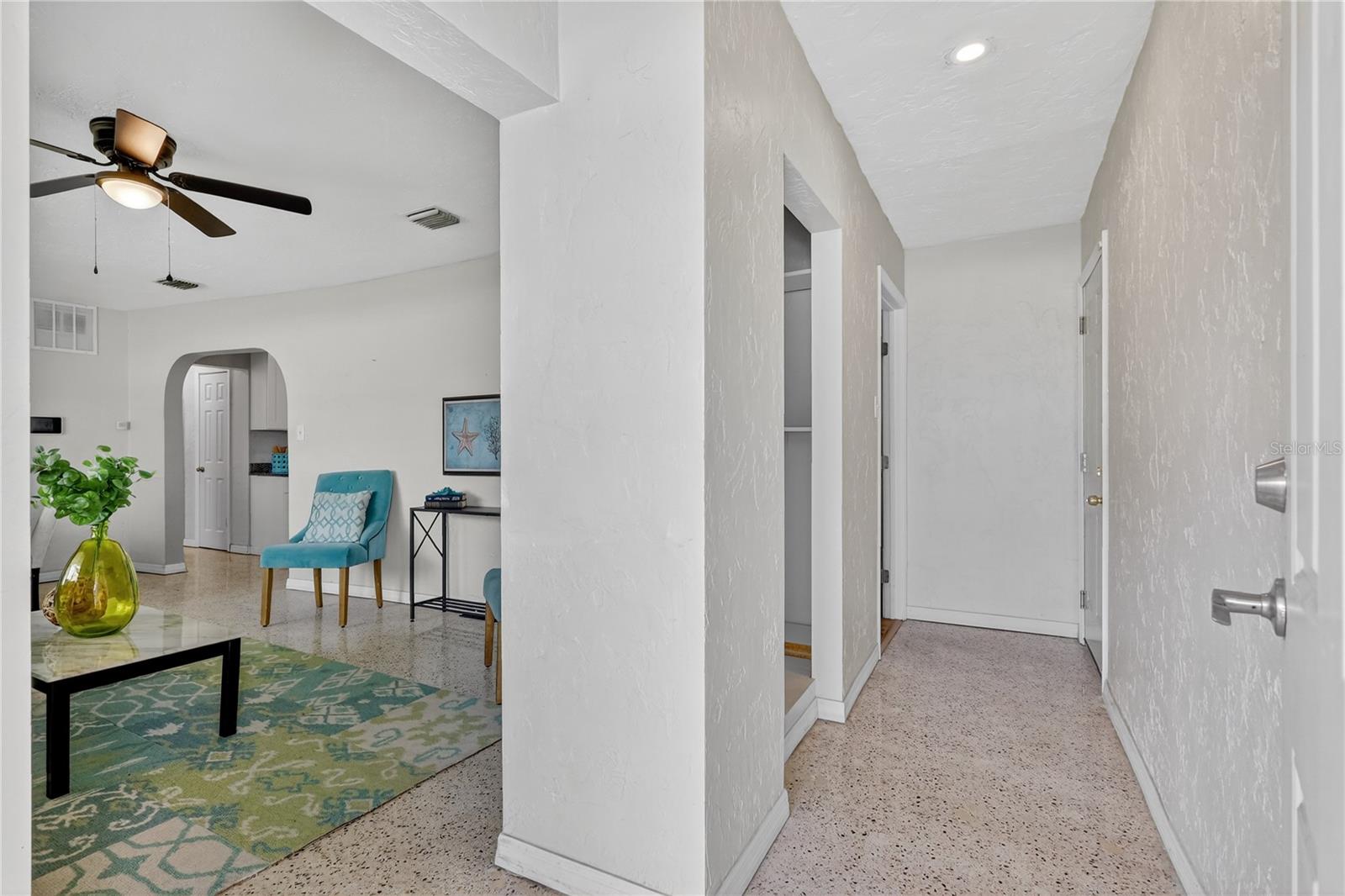 Entrance / Foyer