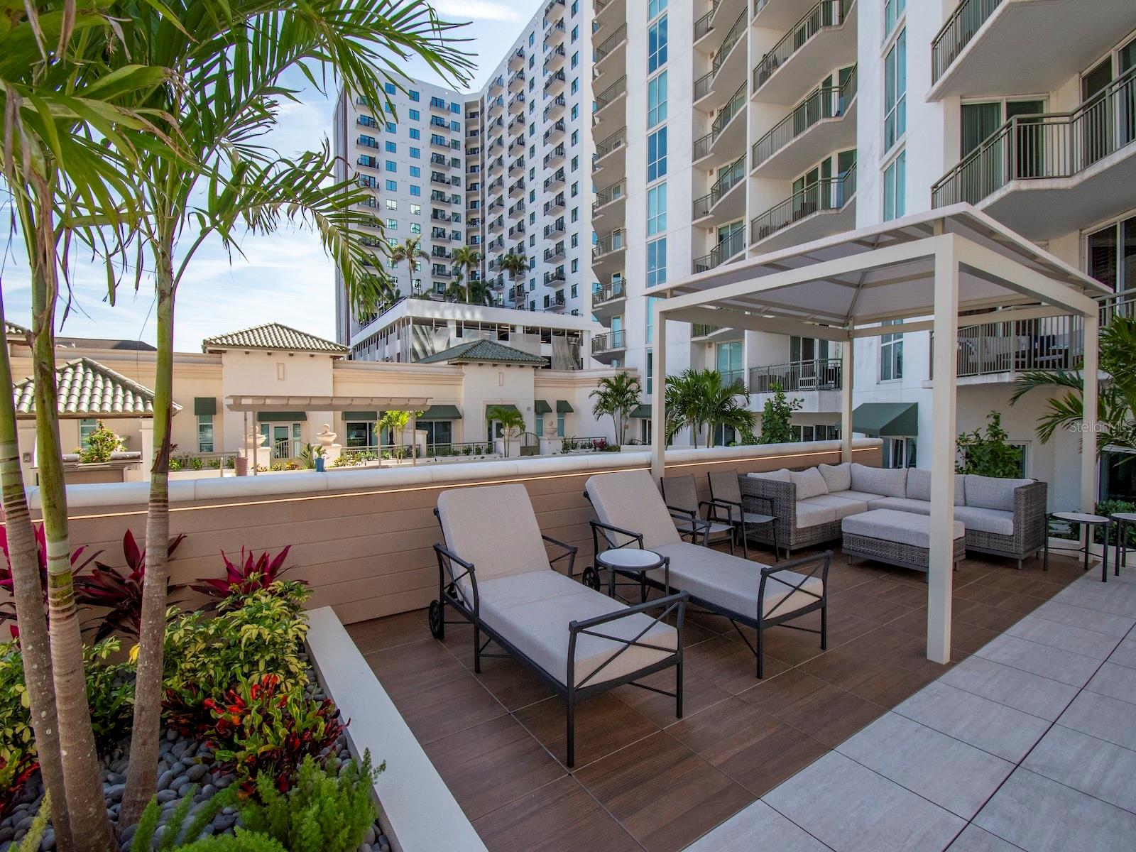 Pool Cabanas