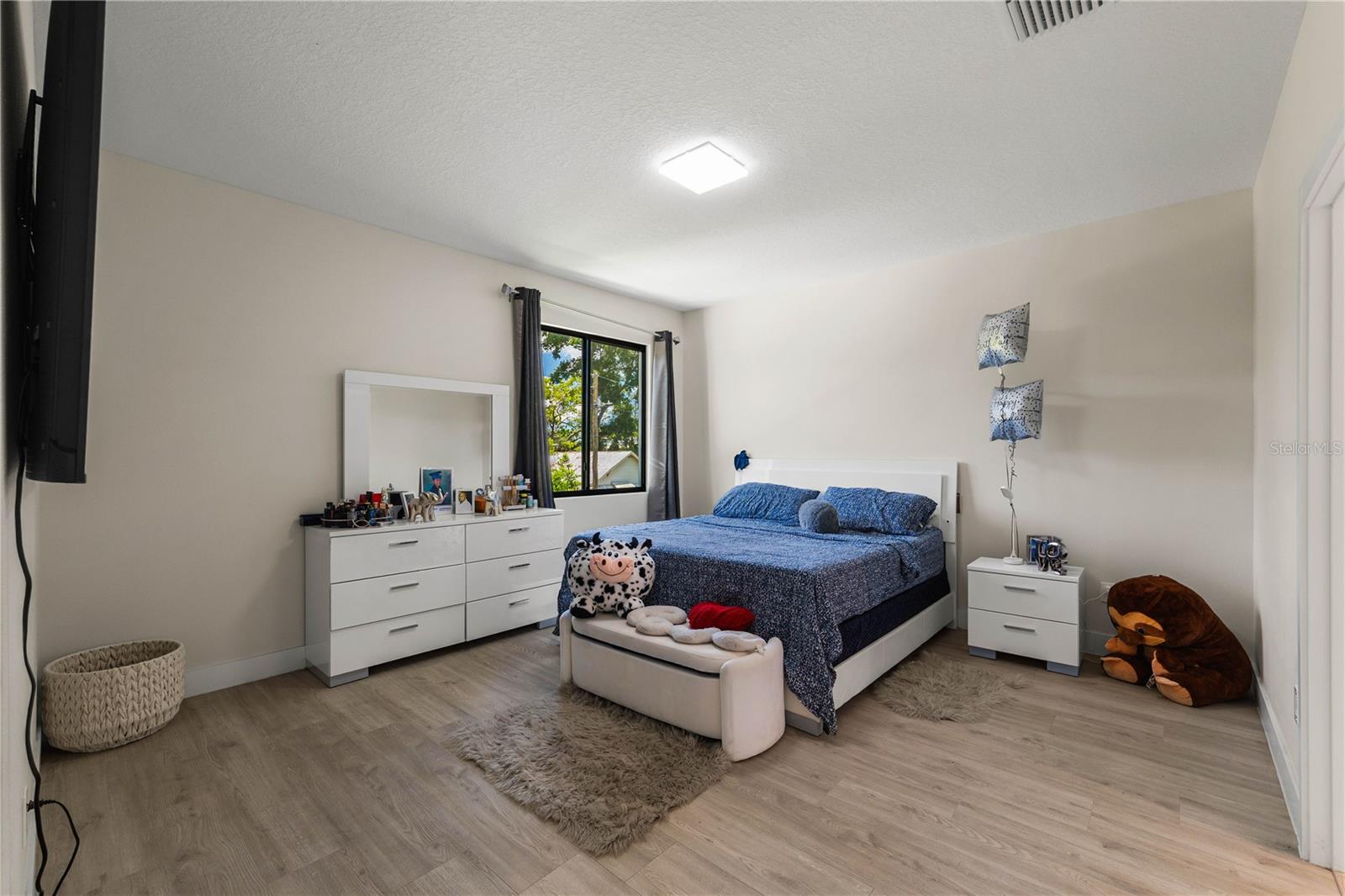 PRIMARY BED