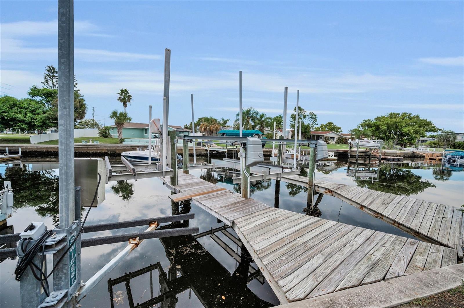 Boat Lifts/Docks