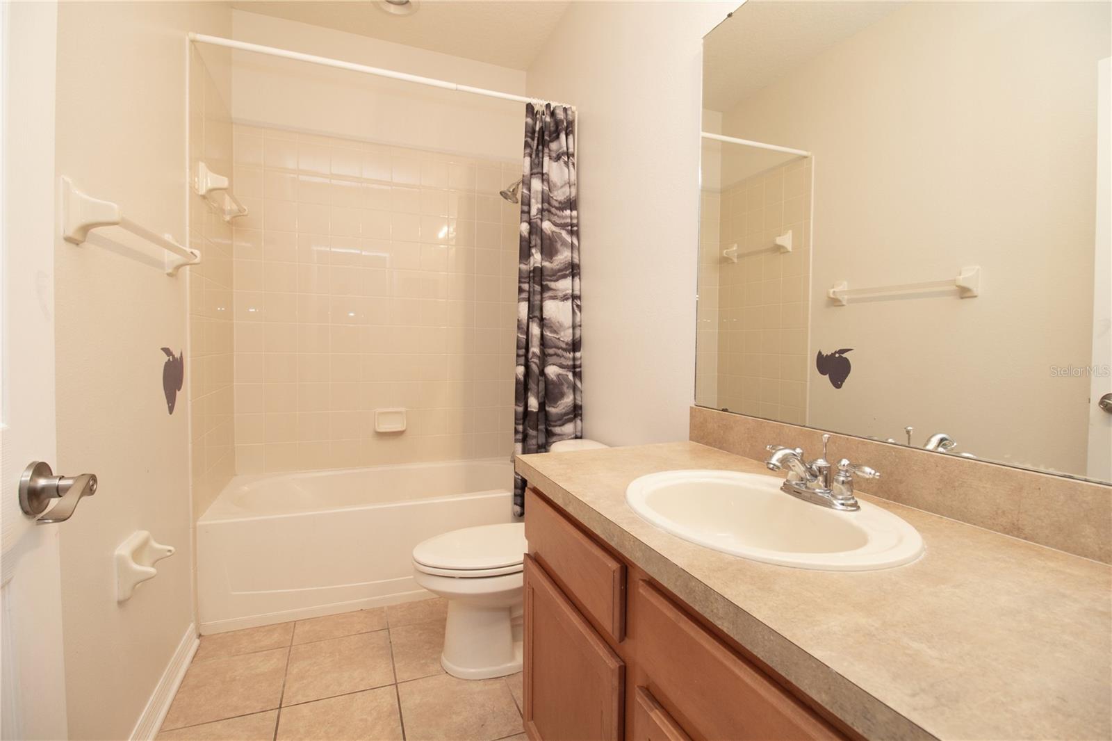 2nd Bathroom