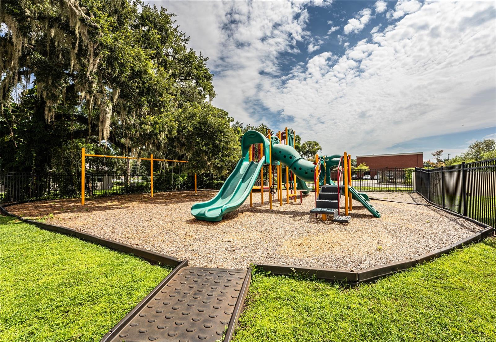 L4955332