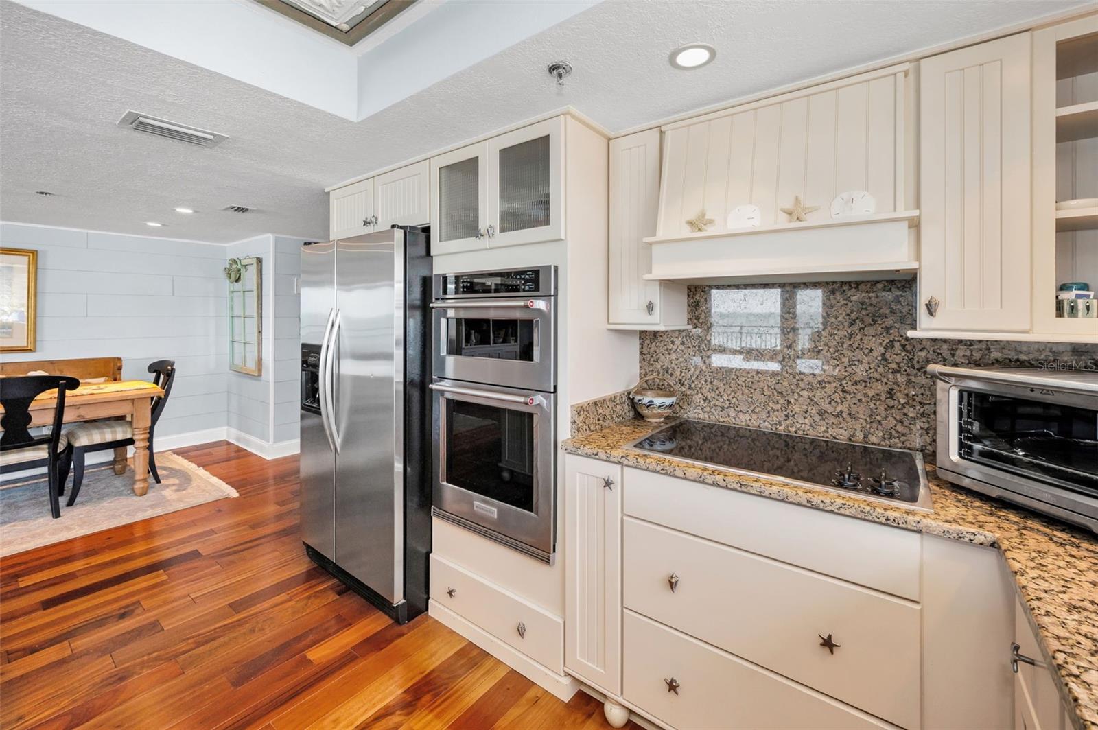 .. Kitchen Aid Appliances  - Refrigerator -  Wall Oven with Convection / Microwave on Top - Plus 4 Burner Electric Stove Top.