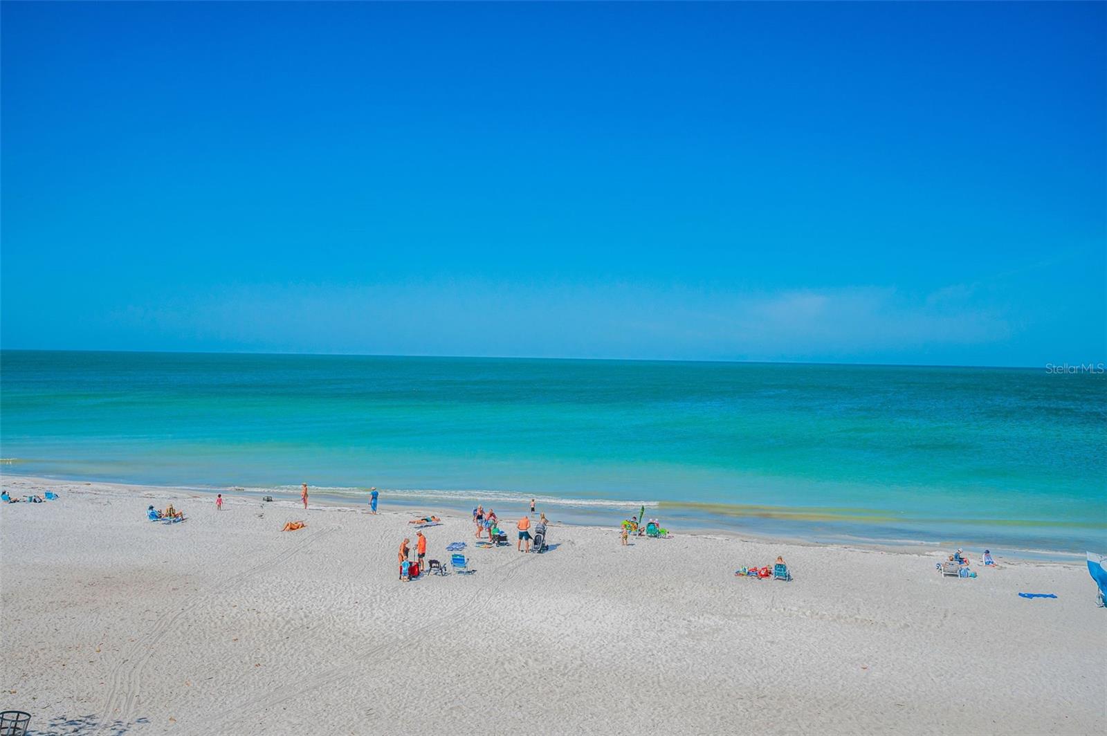 ... IRB  Has About 3 Miles of Beach Front .  Points Of Interest - Splash Harbour Water Park -  Beach Access. Dog Park - Indian Rocks Beach Nature Preserve - Kolb Park -  Indian Rocks Historical Museum and Numerous Restaurants and Nightlife all within Walking Distance from Your Home.