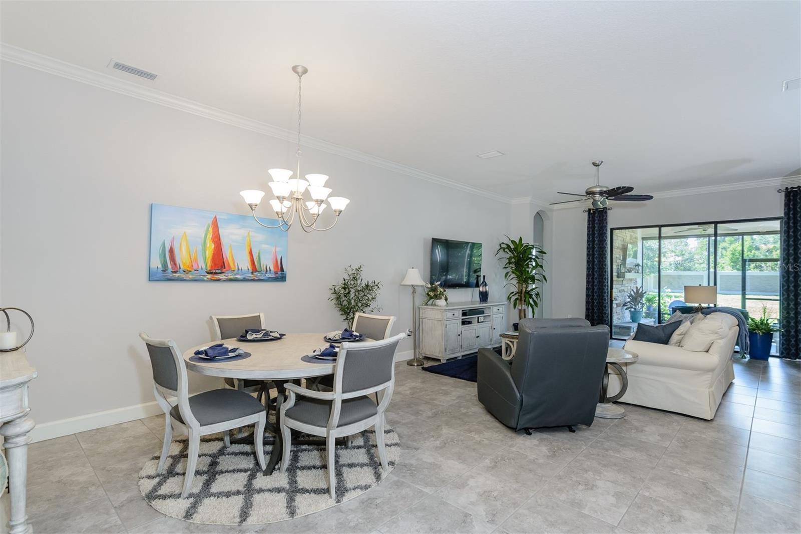 dining/living room
