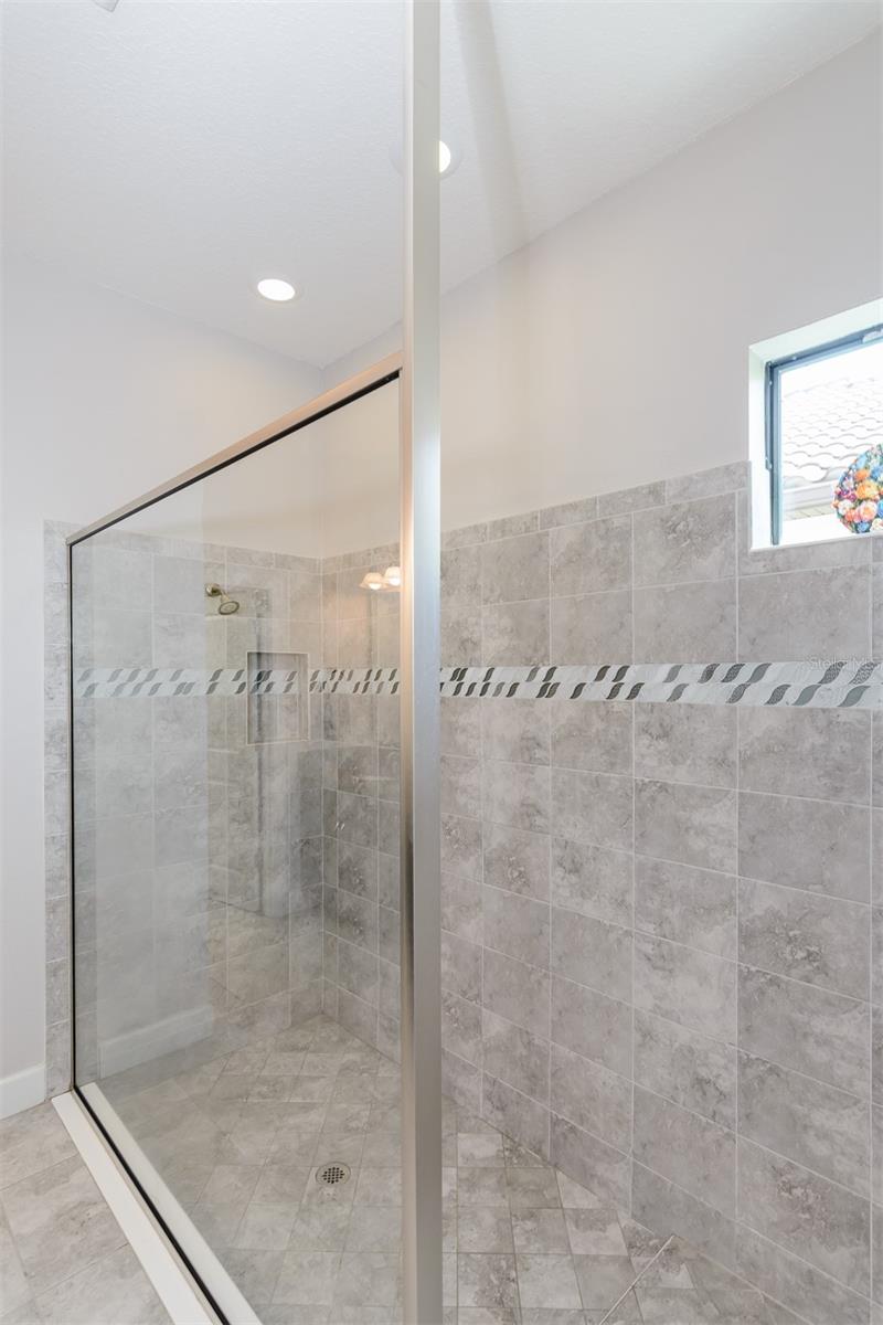 Master bedroom ensuite shower