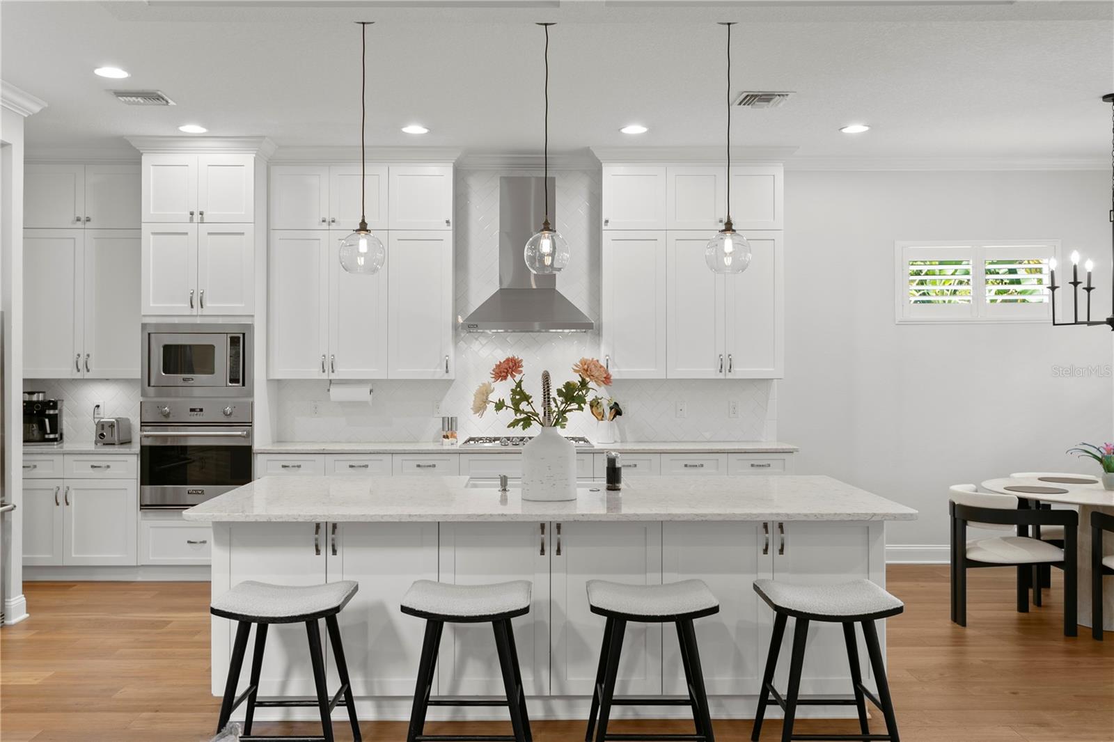 Stunning kitchen!