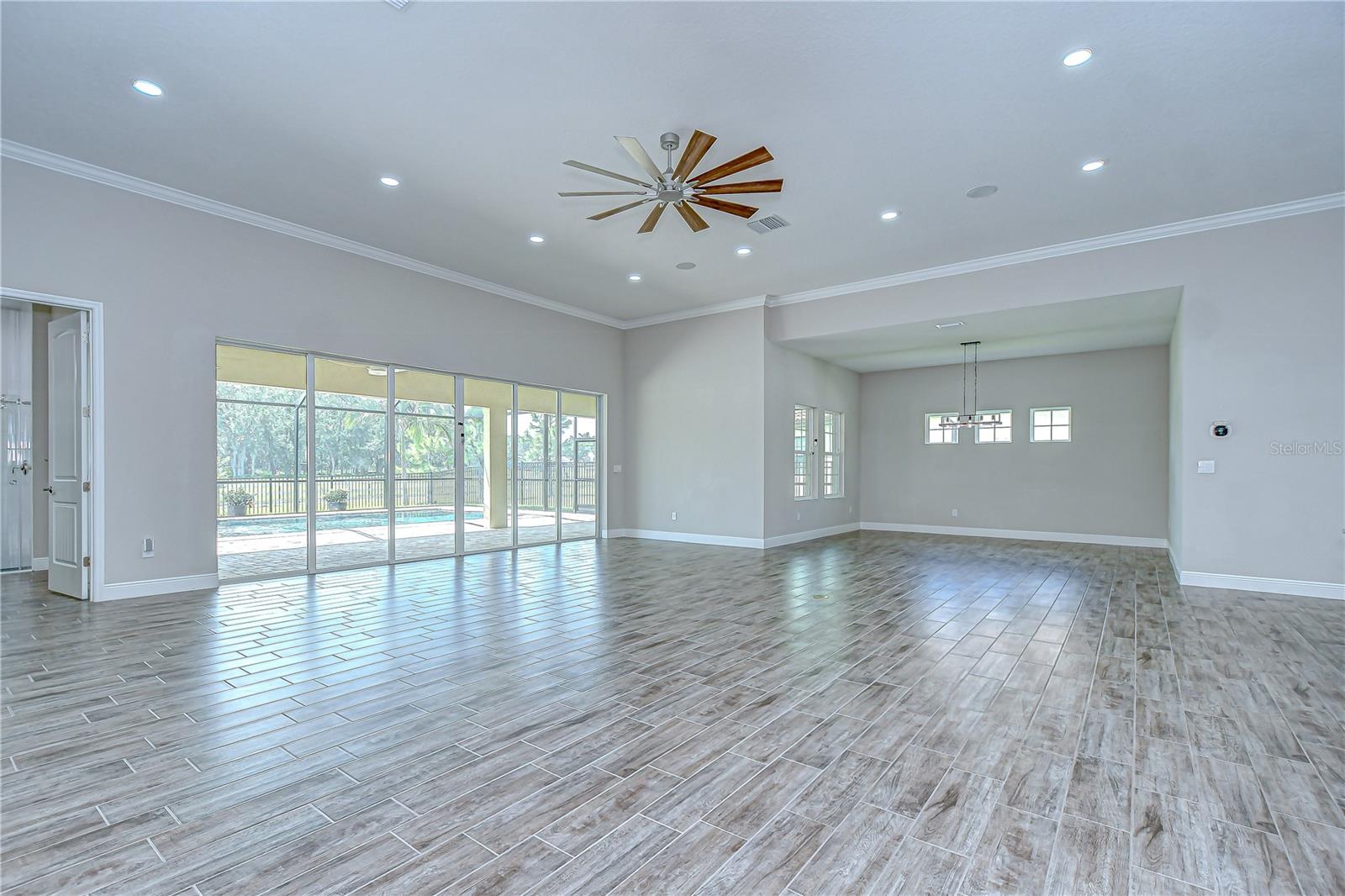 Bright & Airy Open-Concept Living!