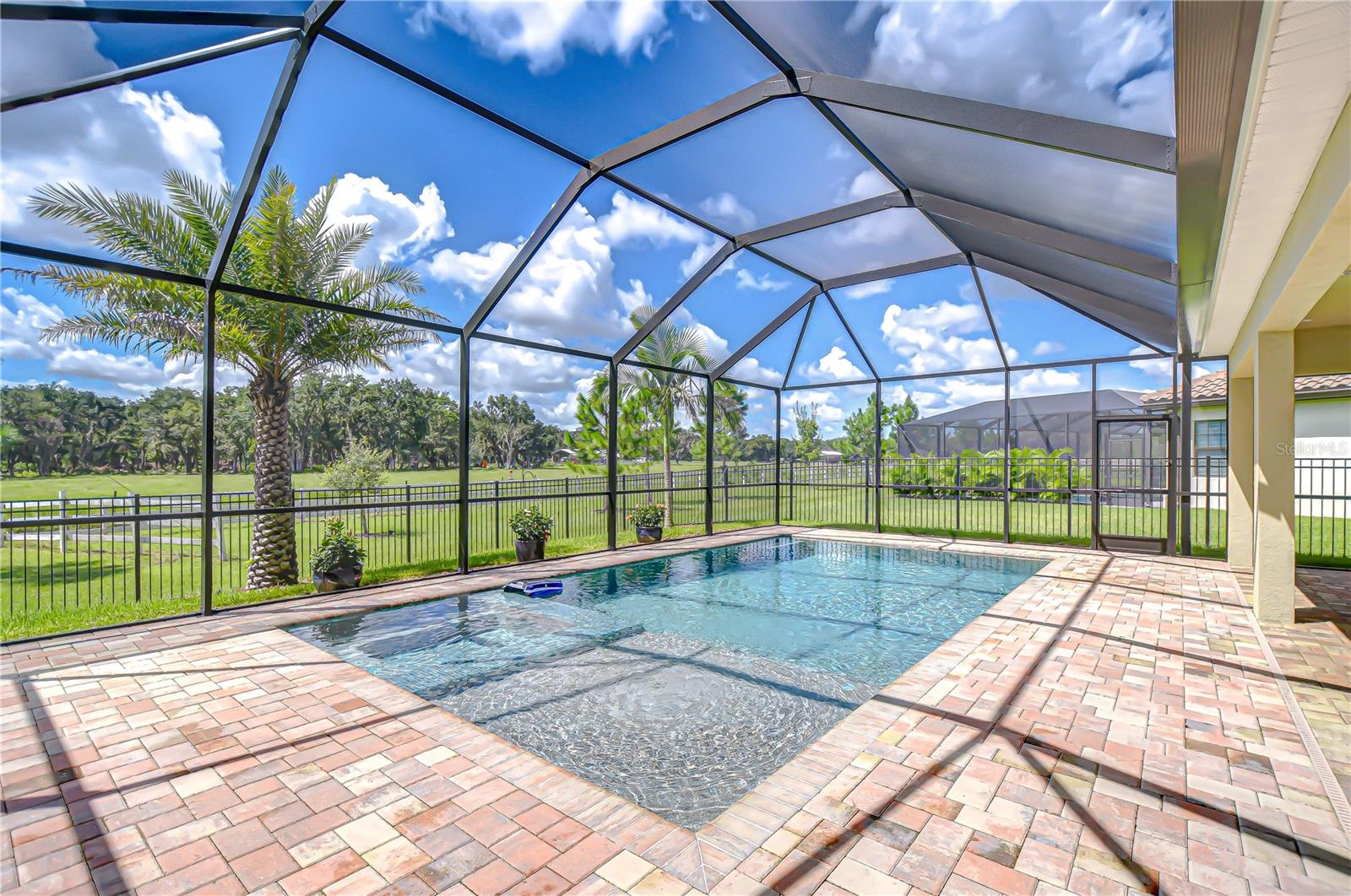 Poolside Paradise Made for Entertaining!